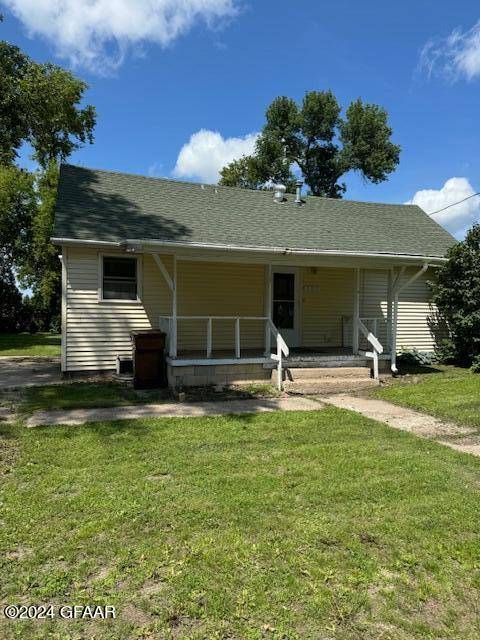 Larimore, ND 58251,723 W 4TH ST