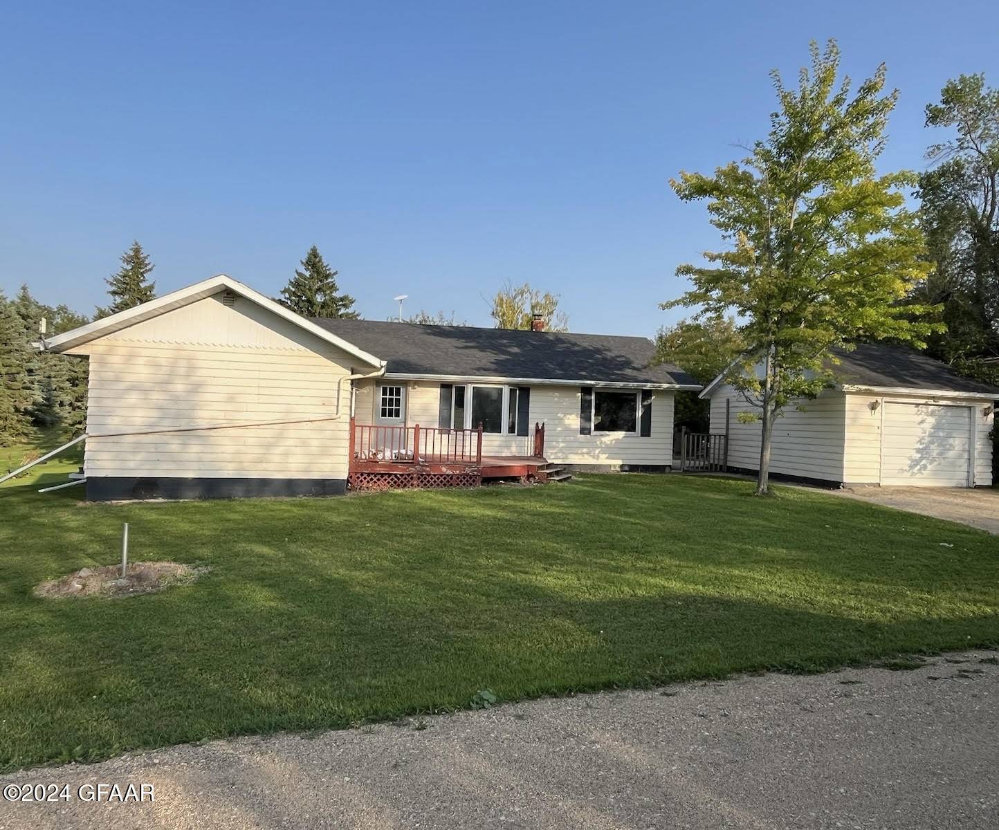 Niagara, ND 58266,208 N 3RD ST