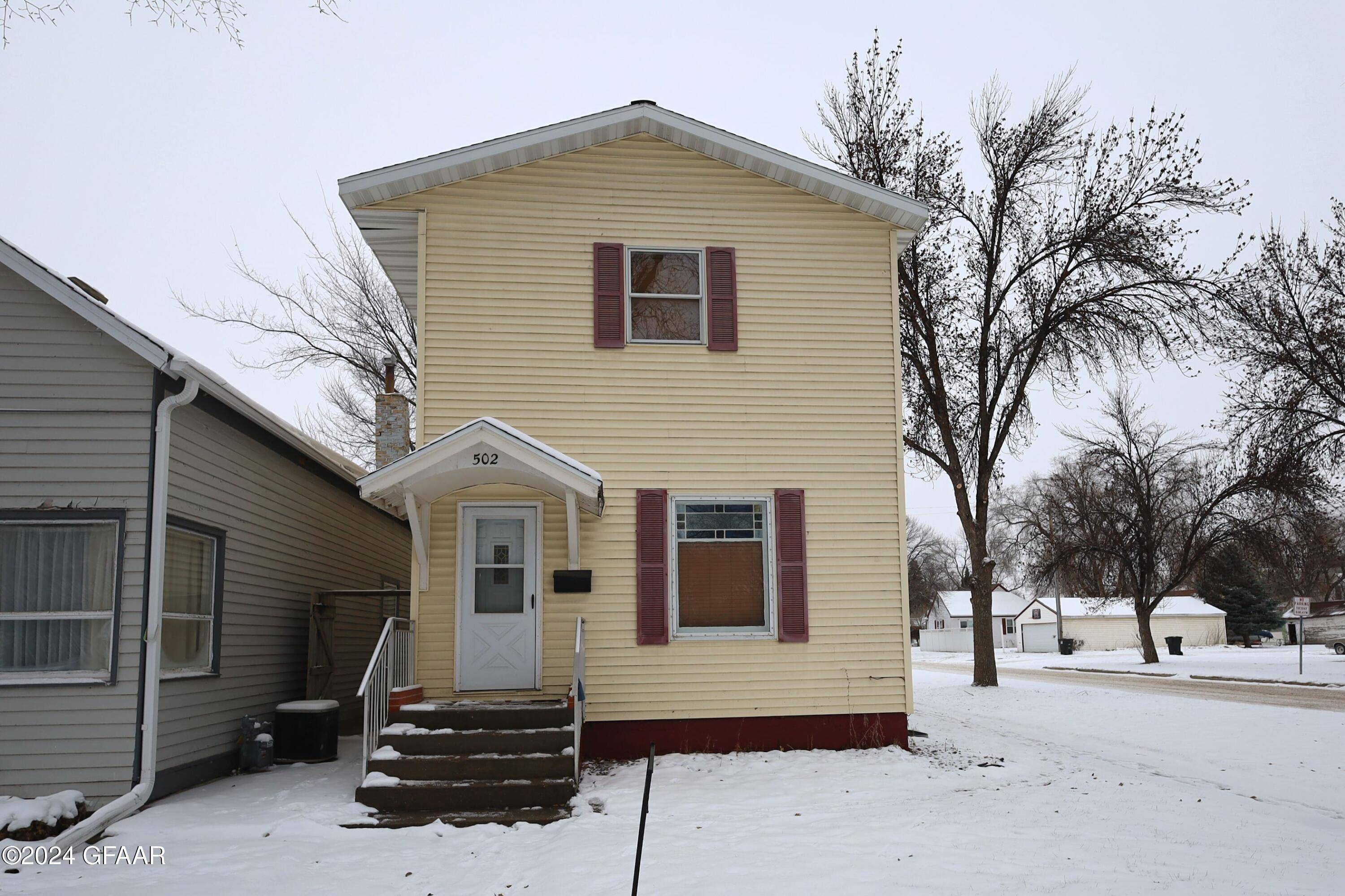 Grand Forks, ND 58201,502 CHERRY ST