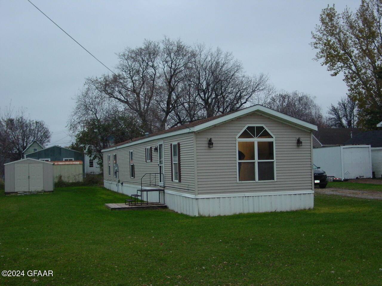 Manvel, ND 58256,805 WESTERN AVE