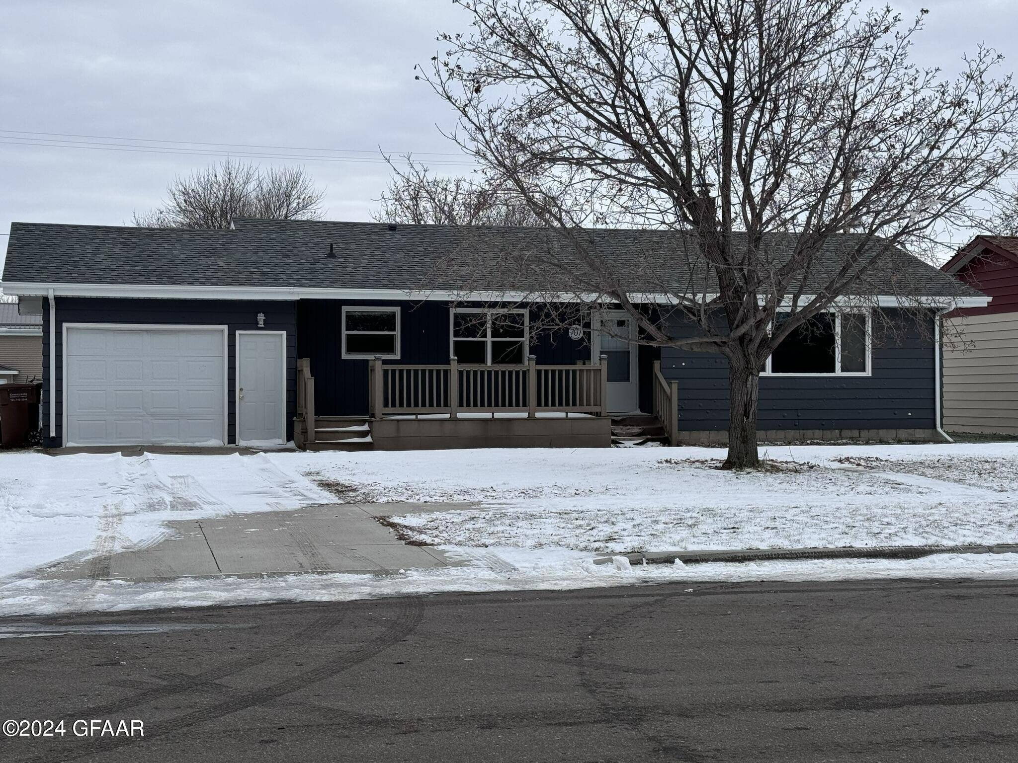 Larimore, ND 58251,707 CLARK AVE