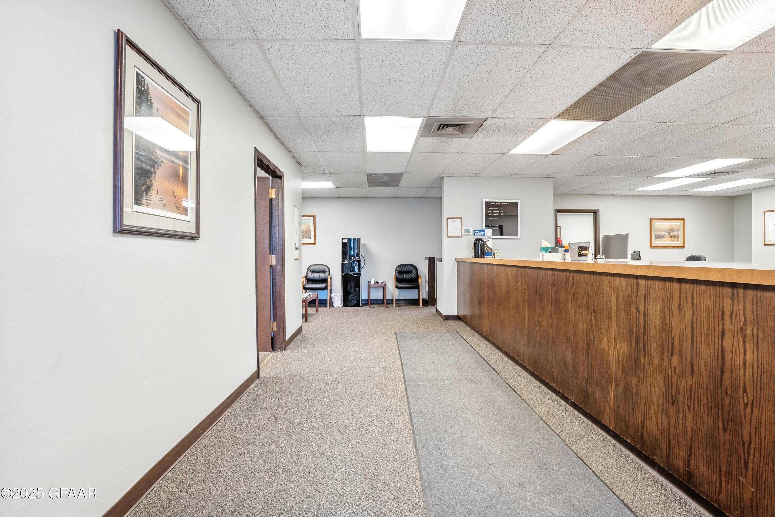 Crookston, MN 56716,117 SOUTH BROADWAY S