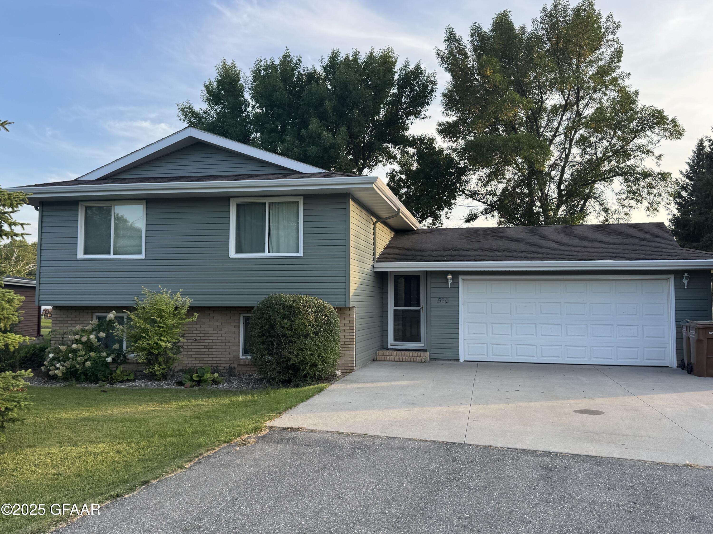 Thompson, ND 58278,520 2ND ST