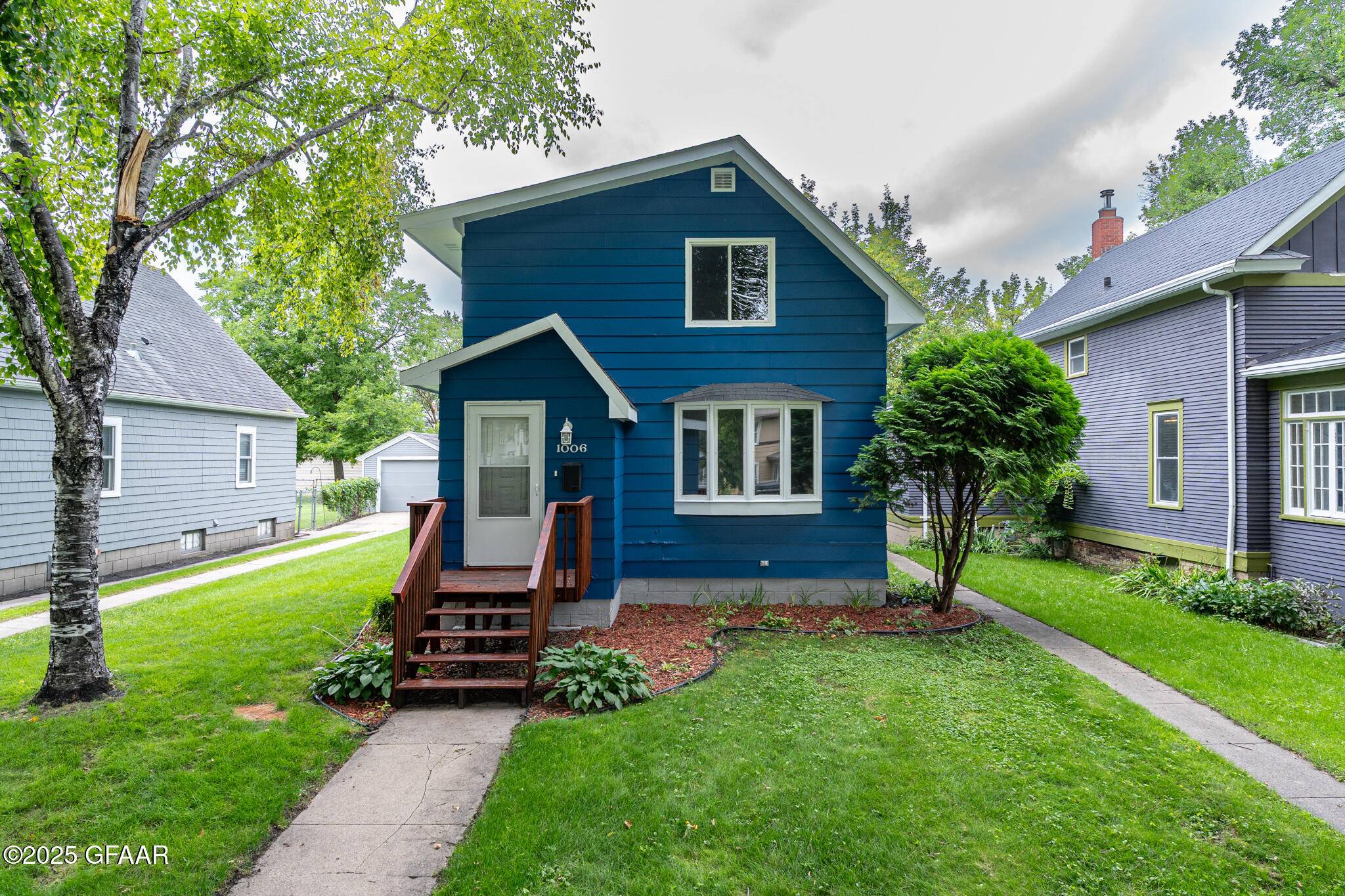 Grand Forks, ND 58201,1006 WALNUT ST