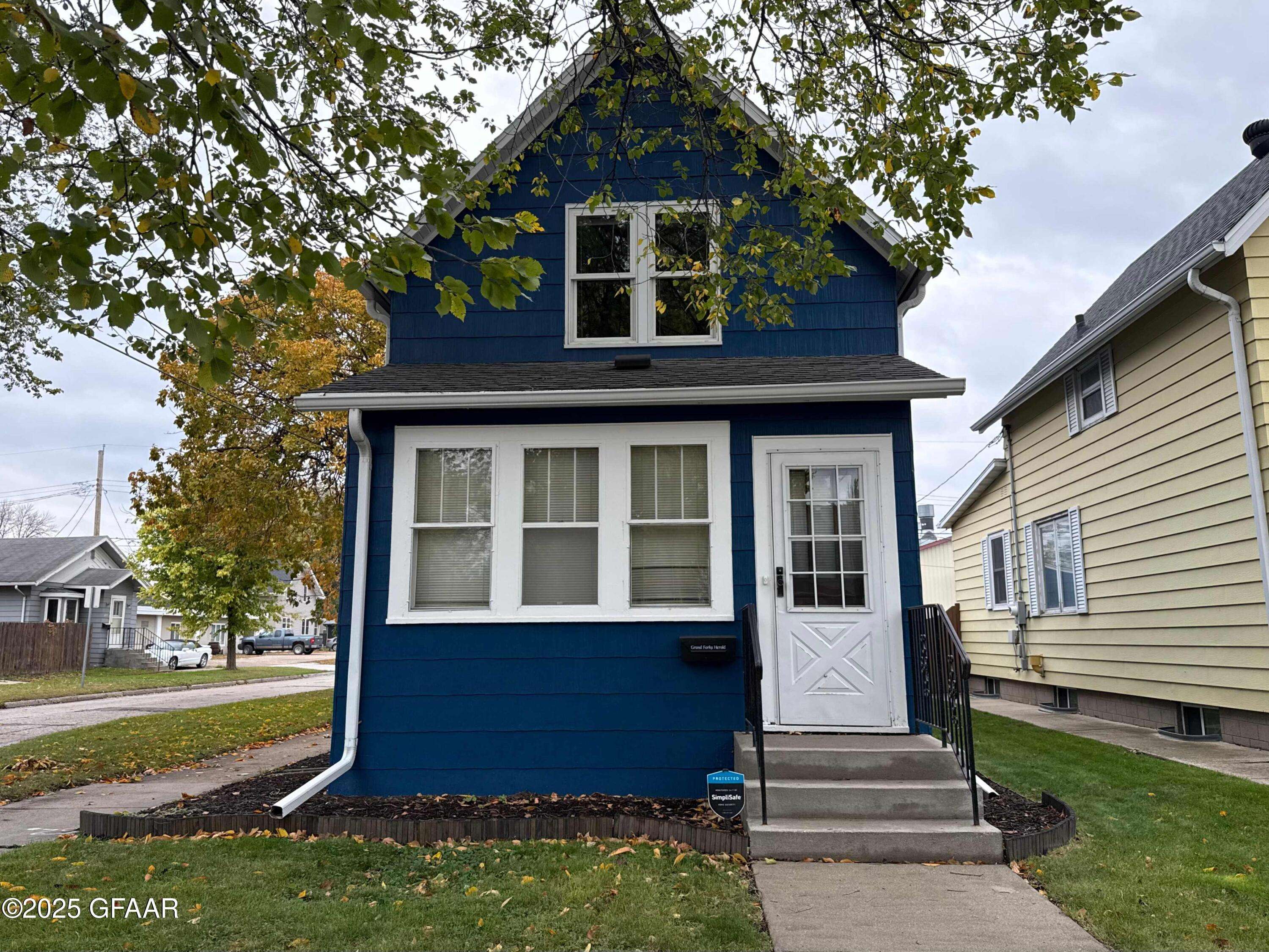 Grand Forks, ND 58203,1201 UNIVERSITY AVE