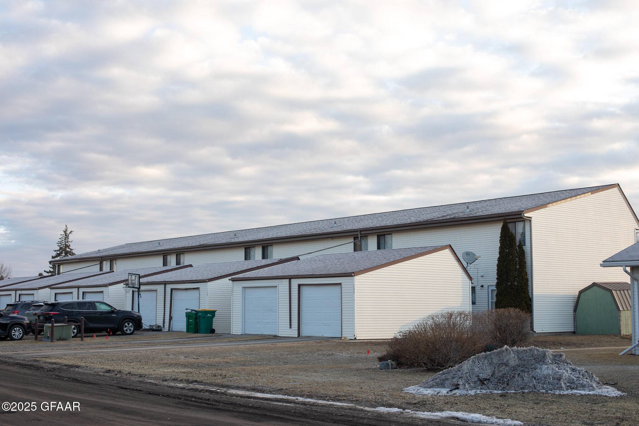 Mayville, ND 58257,114-132 8TH AVE SE