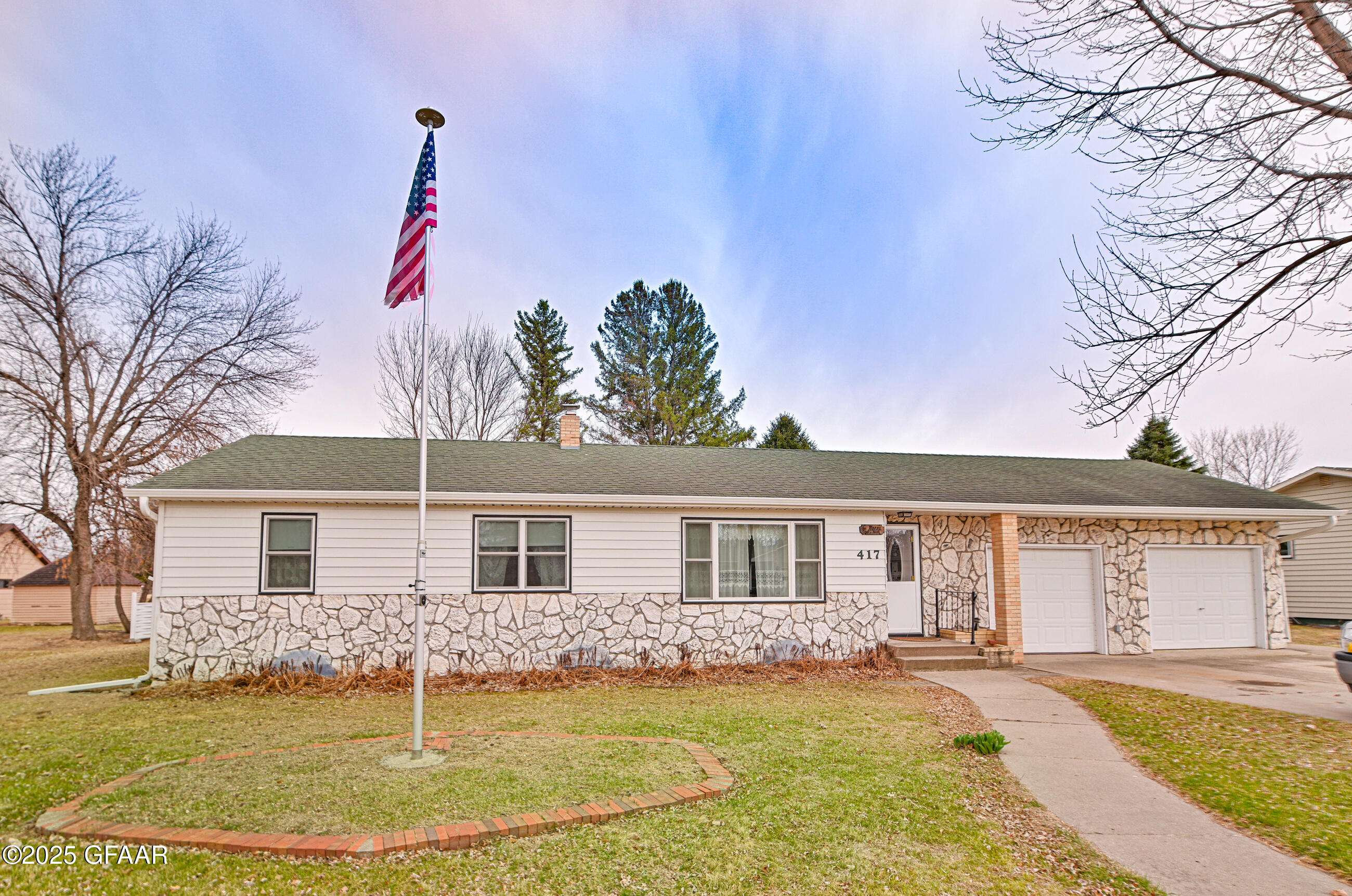 Mayville, ND 58257,417 1ST ST NW