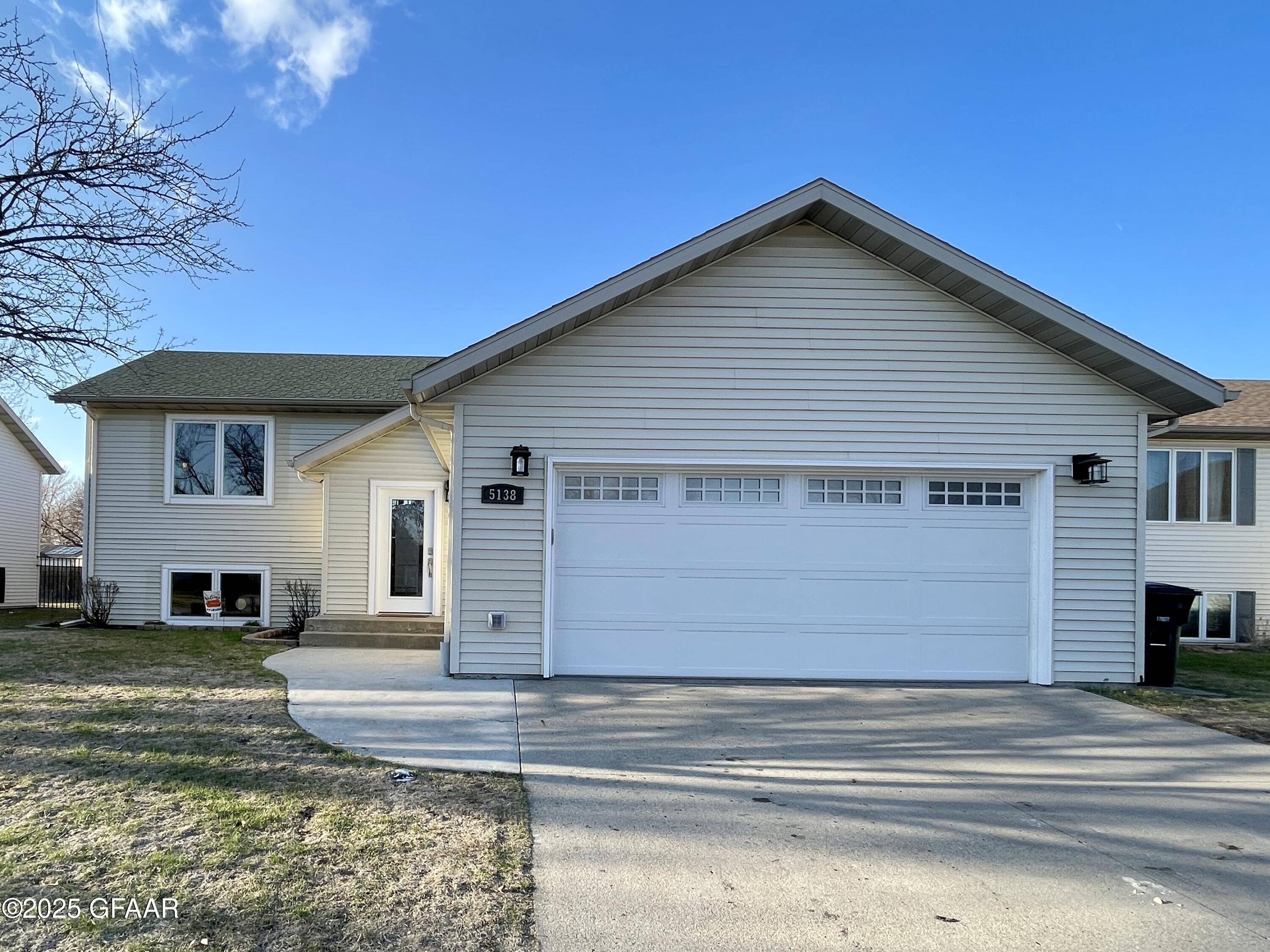 Grand Forks, ND 58203,5138 8TH AVE N