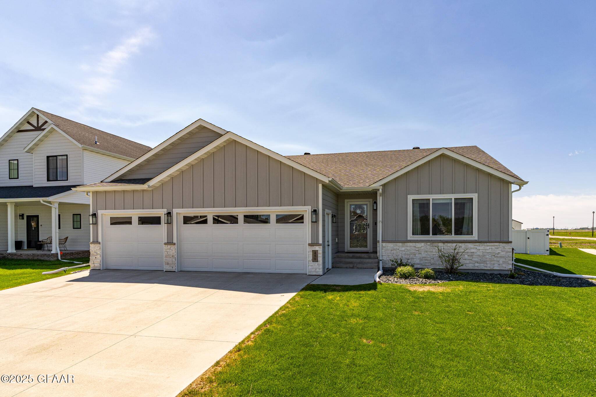 Grand Forks, ND 58201,499 PLYMOUTH LN