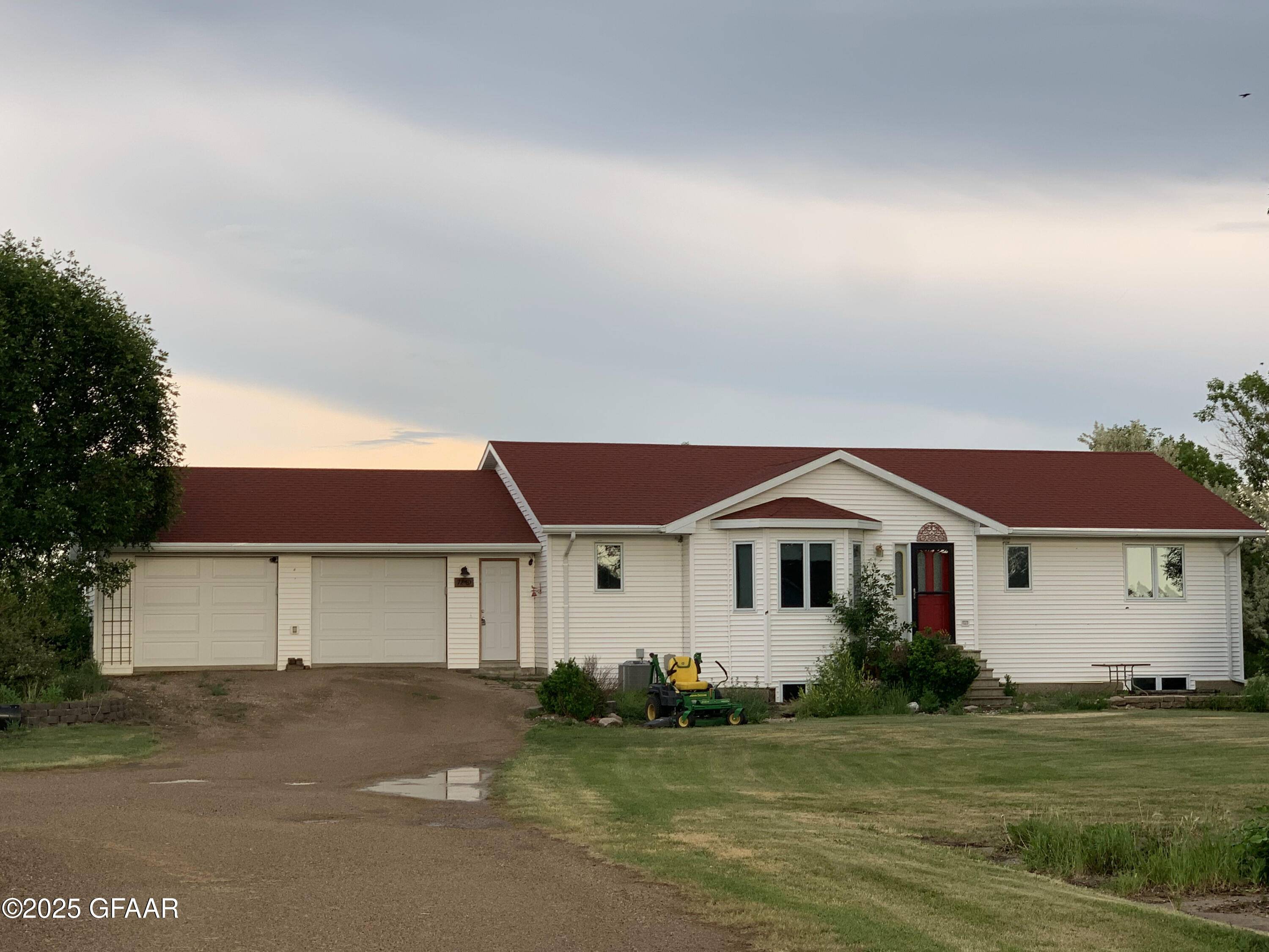 Grafton, ND 58237,7280 CO RD 10