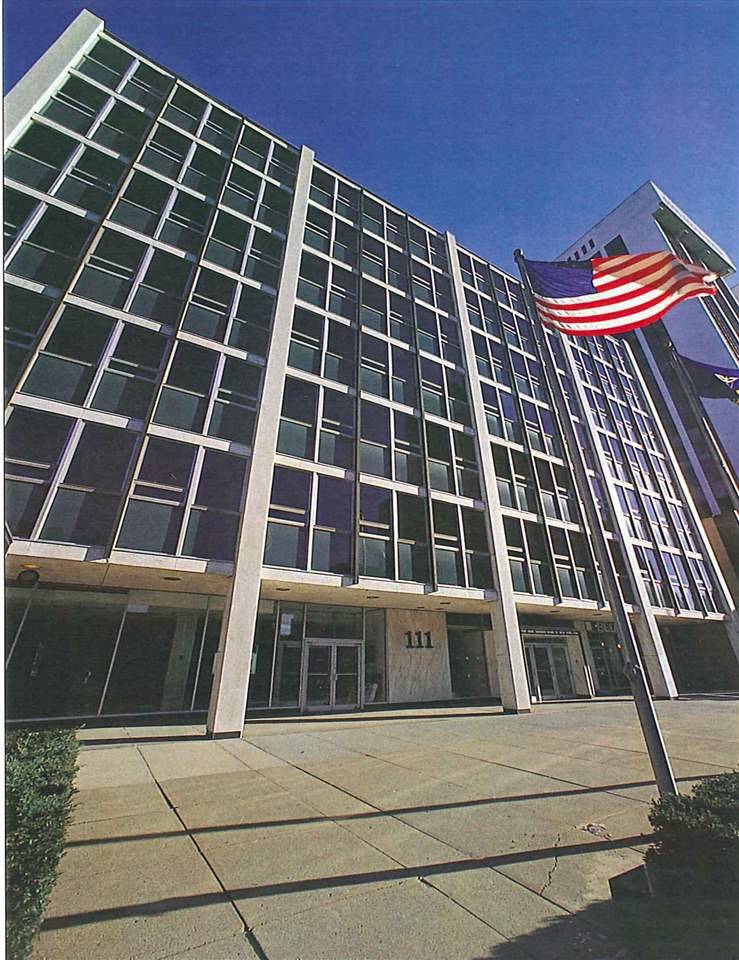 Albany, NY 12210,111 WASHINGTON AV