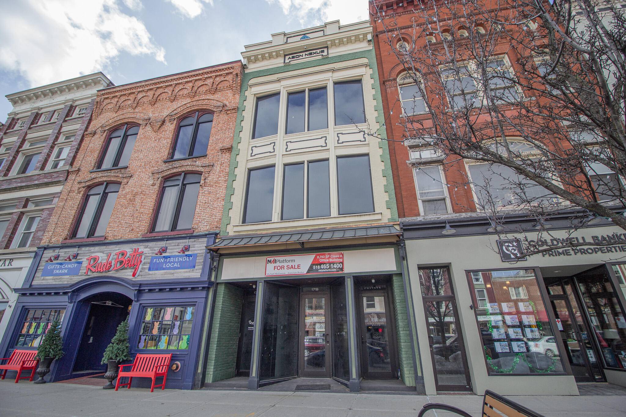 Glens Falls, NY 12801,174 Glen ST