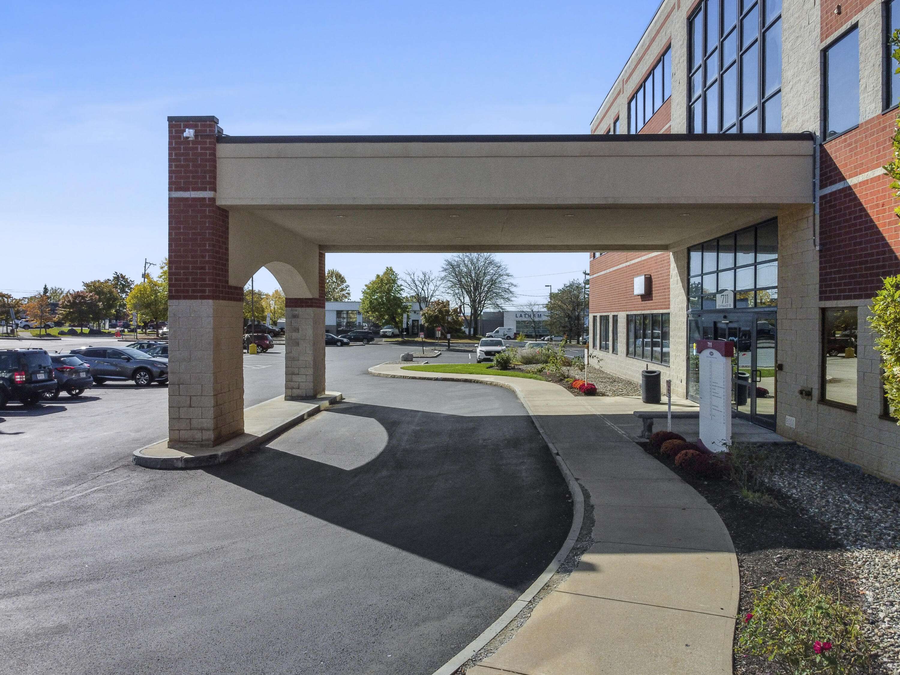 Latham, NY 12110,711-713 Troy-Schenectady RD