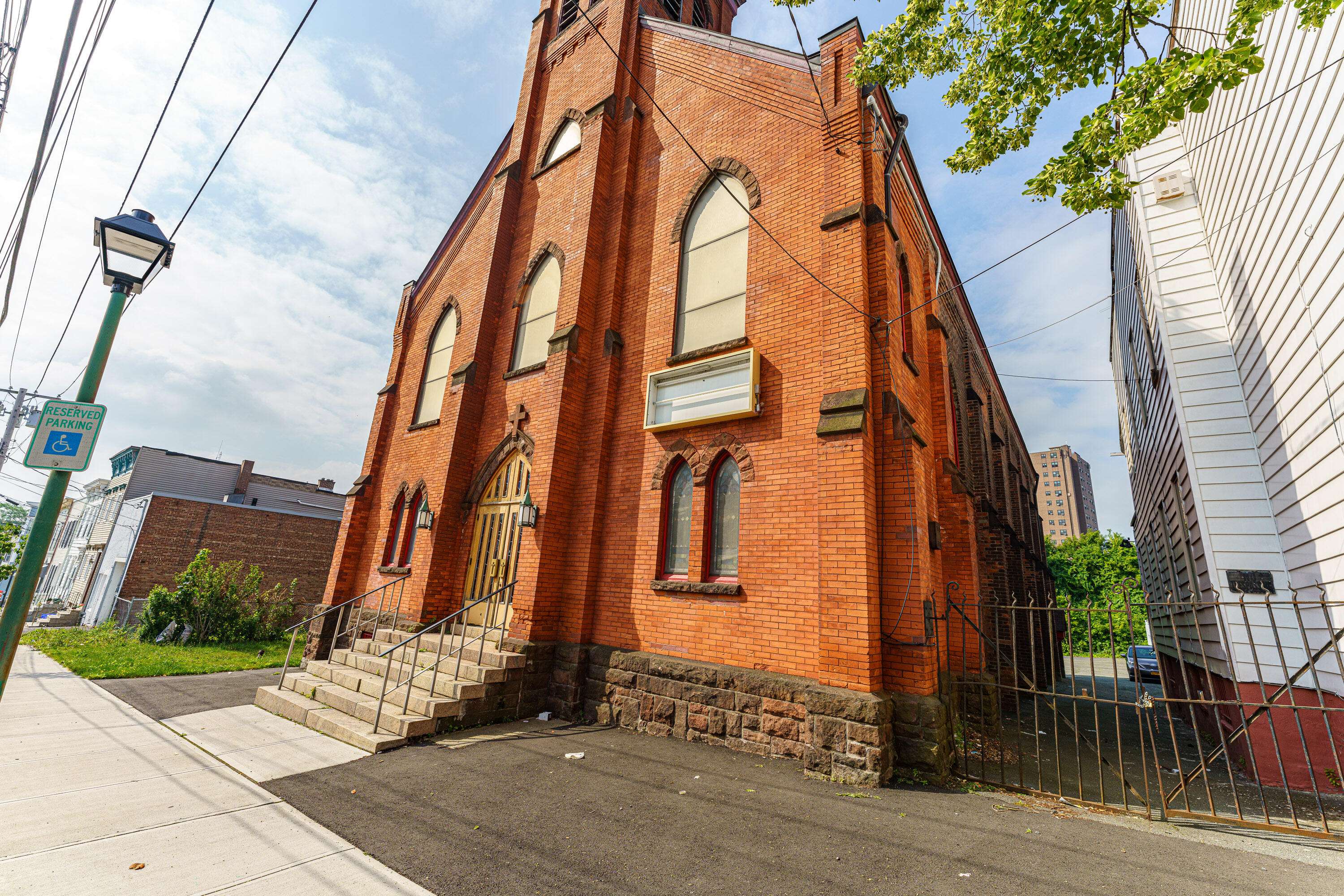 Albany, NY 12206,320 Sheridan AVE
