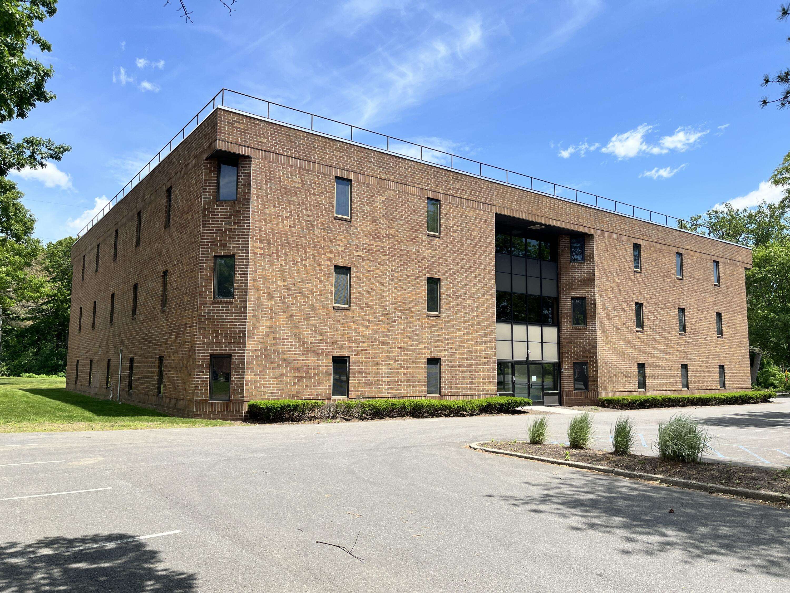 Colonie, NY 12205,26 COMPUTER DR