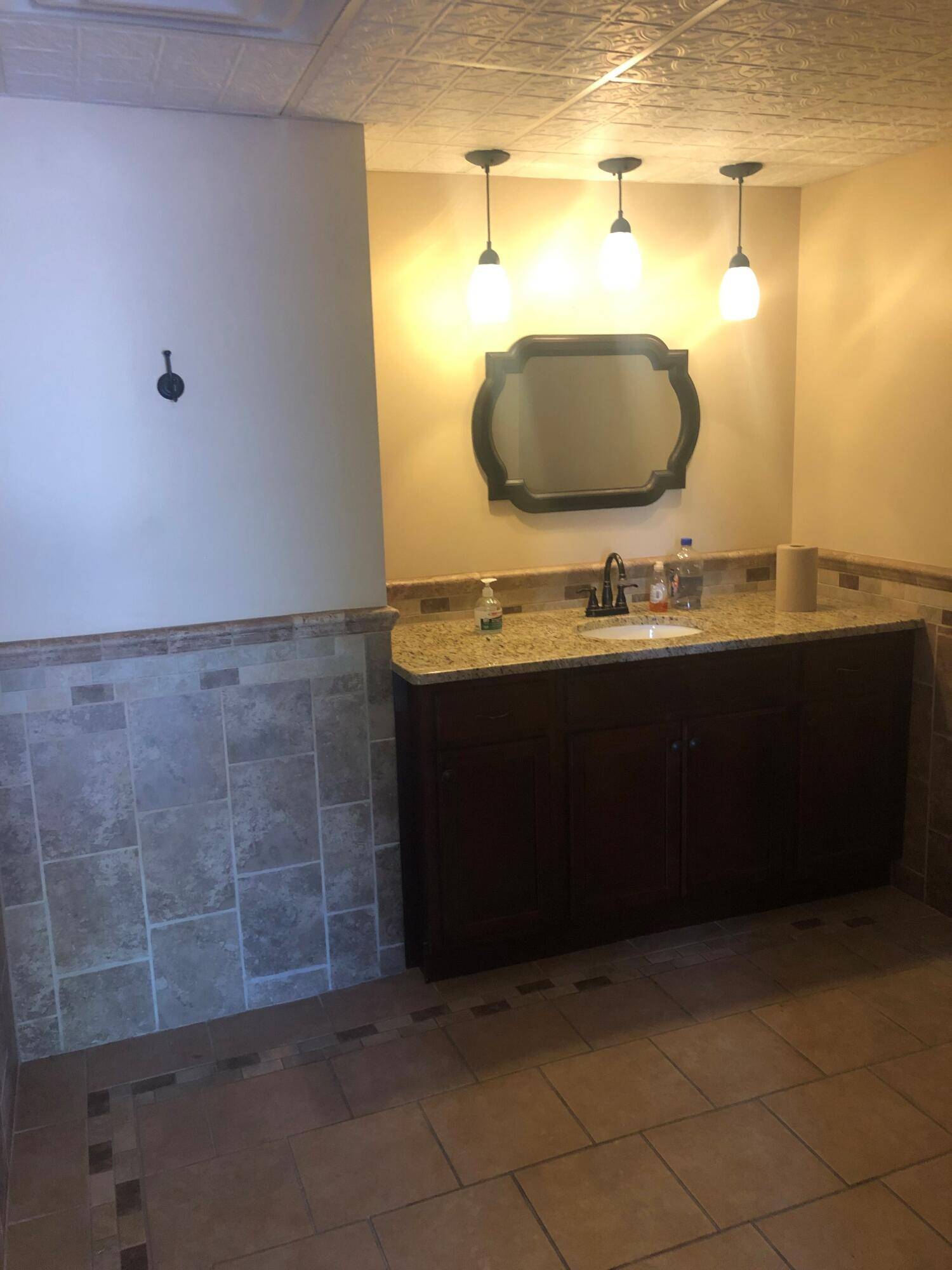 East Greenbush, NY 12061,579 Columbia TPKE