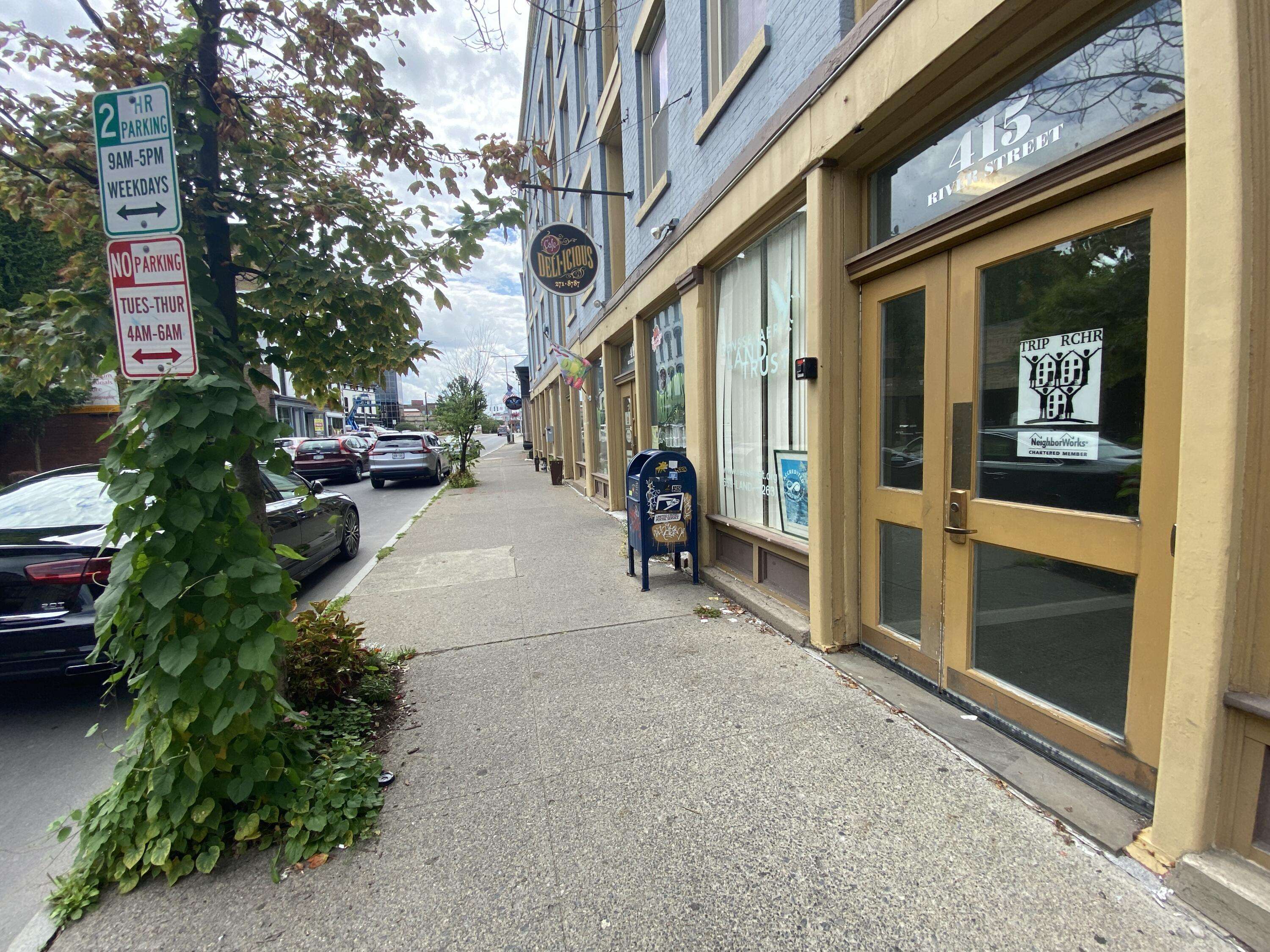 Troy, NY 12180,409-415 River ST
