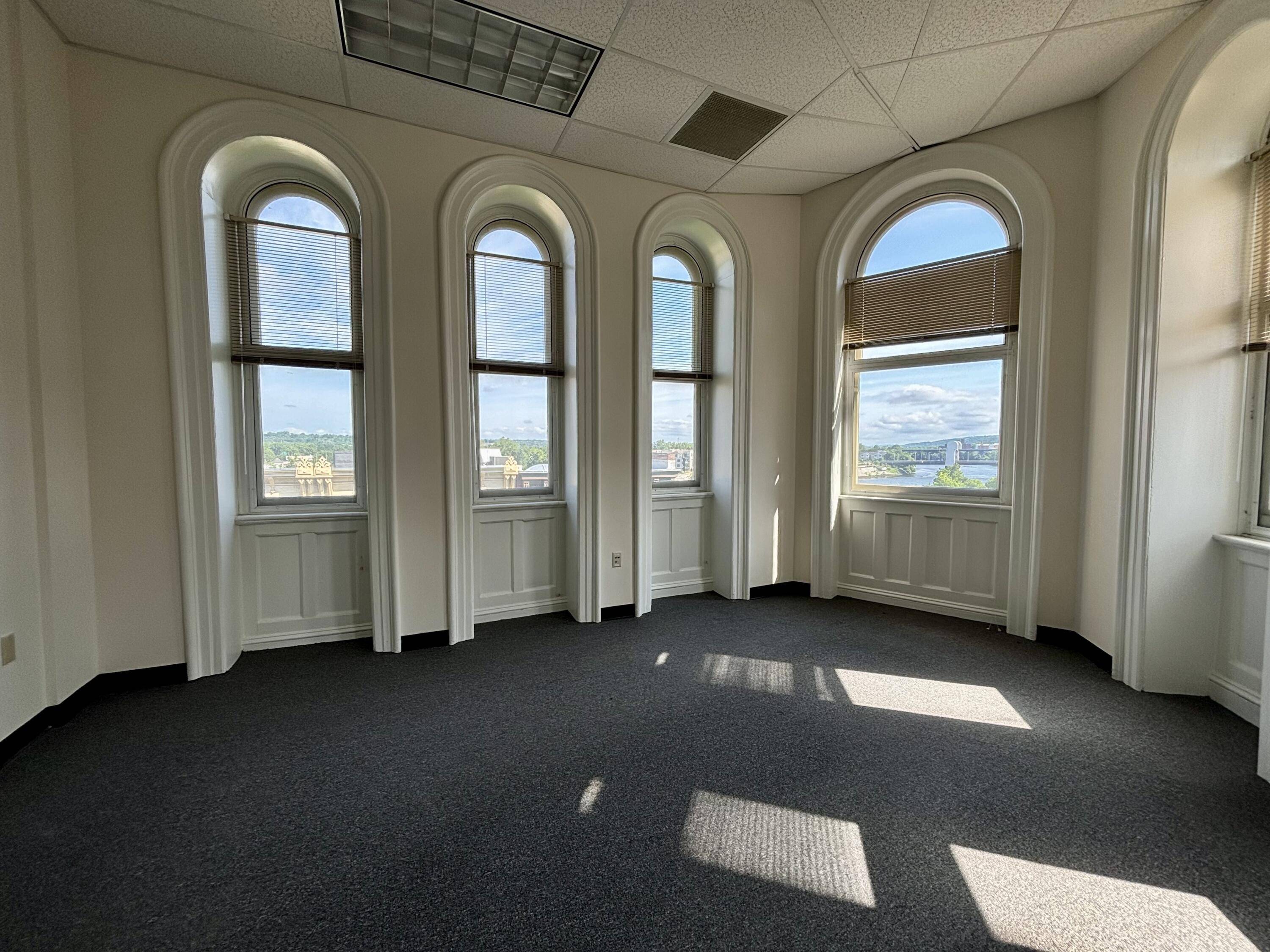 Troy, NY 12180,5 1st ST