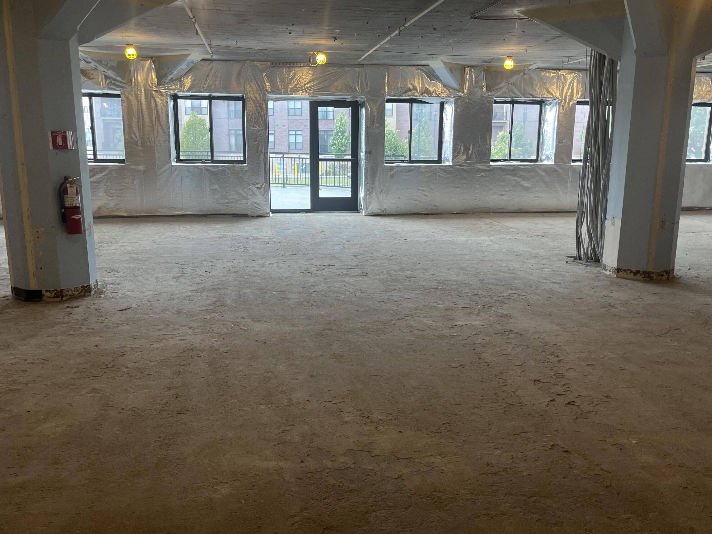 Schenectady, NY 12305,192 Erie BLVD