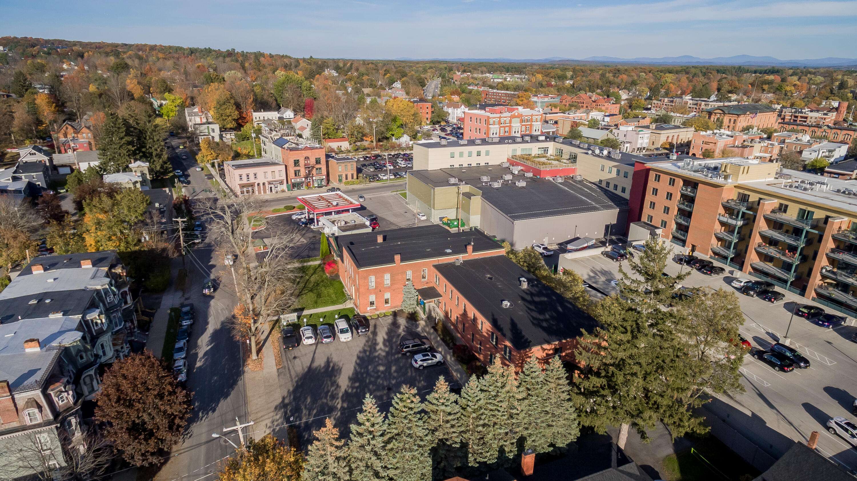 Saratoga Springs, NY 12866,28 CLINTON ST