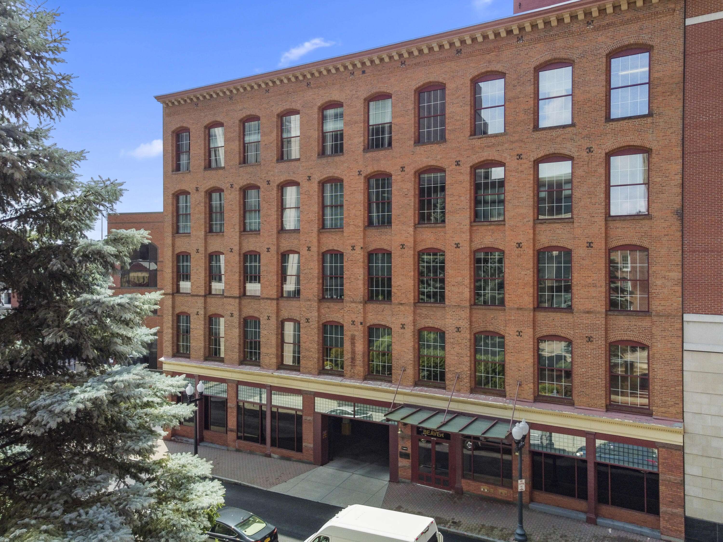 Albany, NY 12207,40 Beaver ST