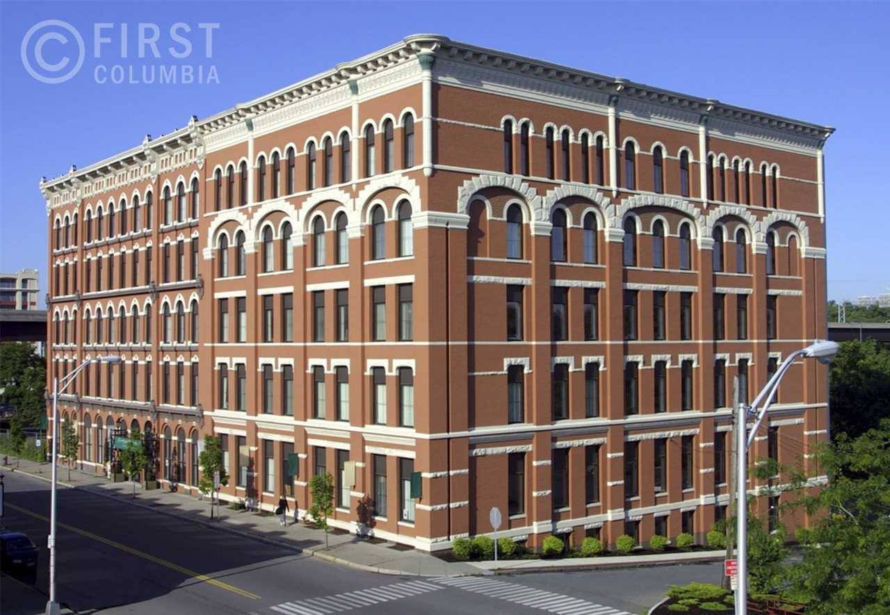 Troy, NY 12180,547 River ST