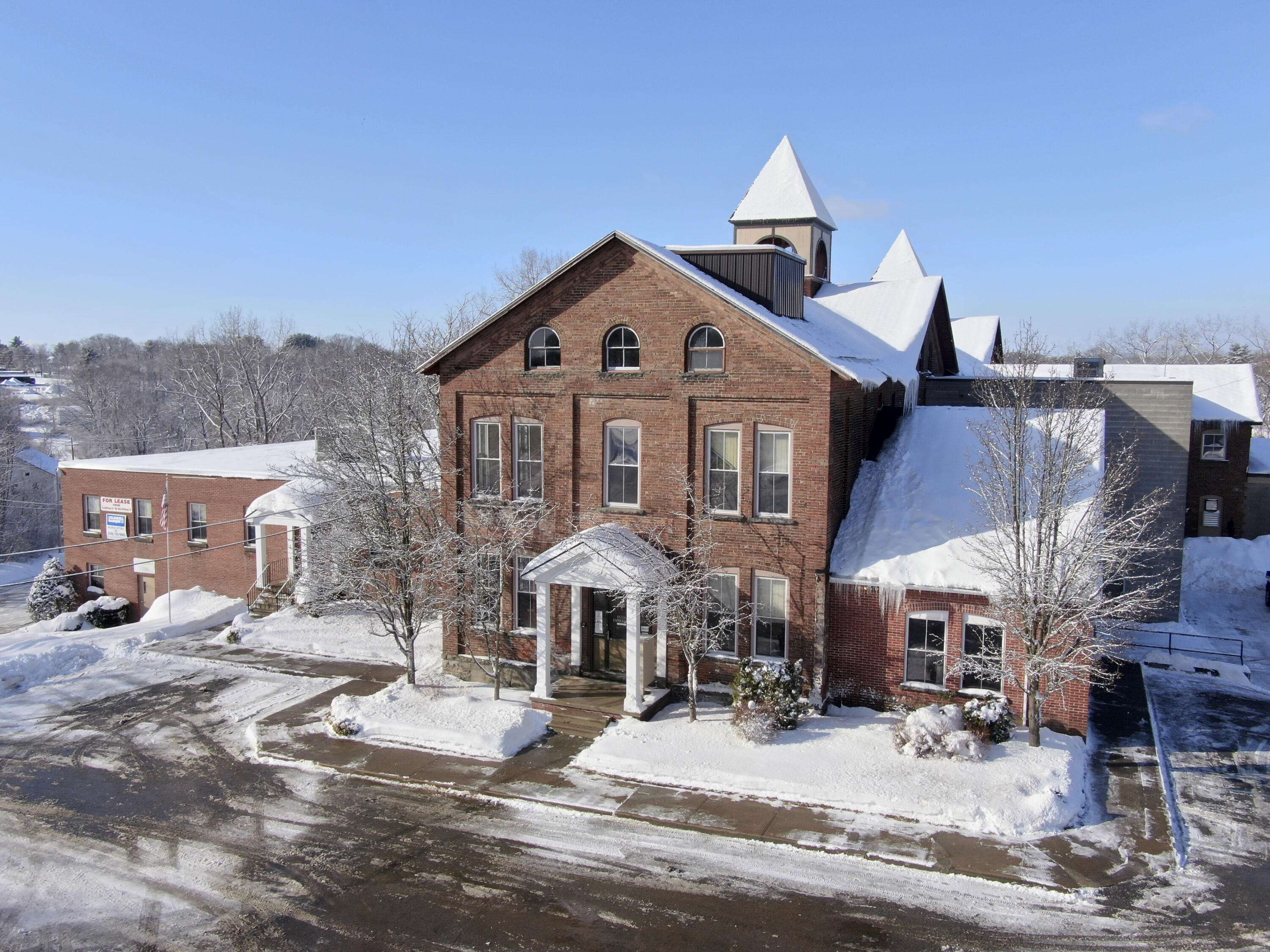 Johnstown, NY 12095,309 W Montgomery ST