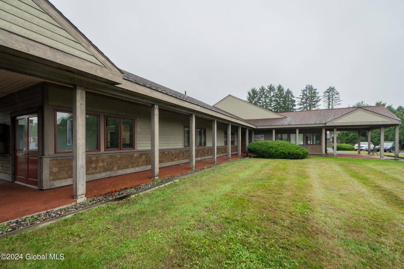 Schodack, NY 12033,1654 Columbia TPKE