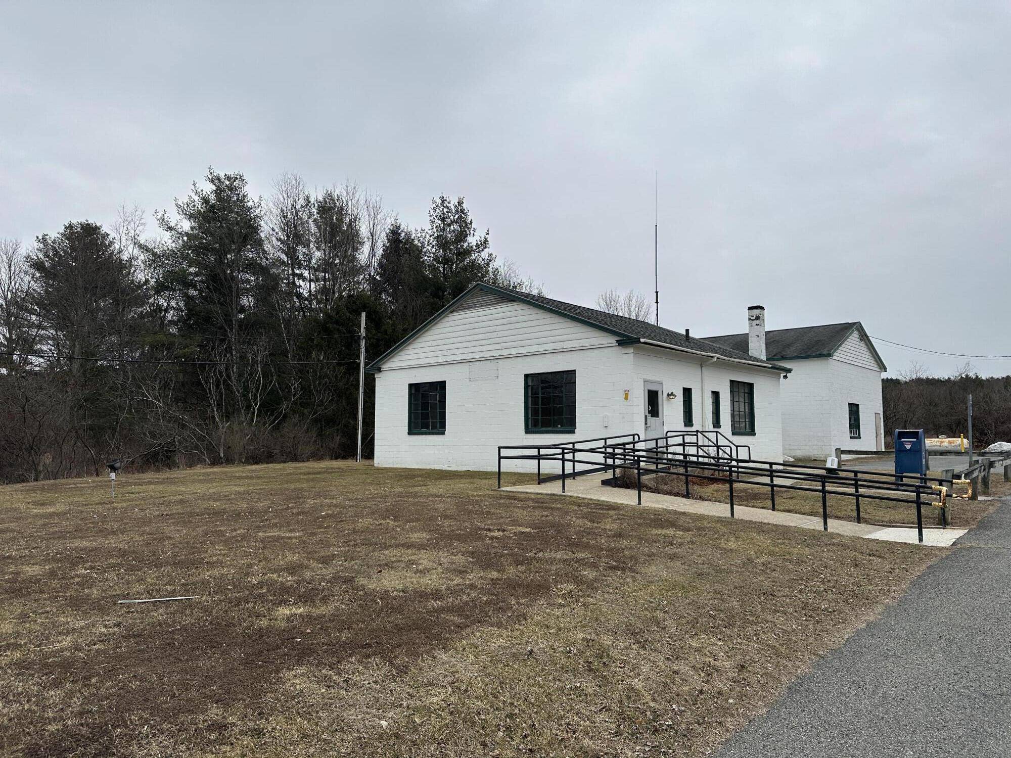 New Lebanon, NY 12125,1533 US RT 20