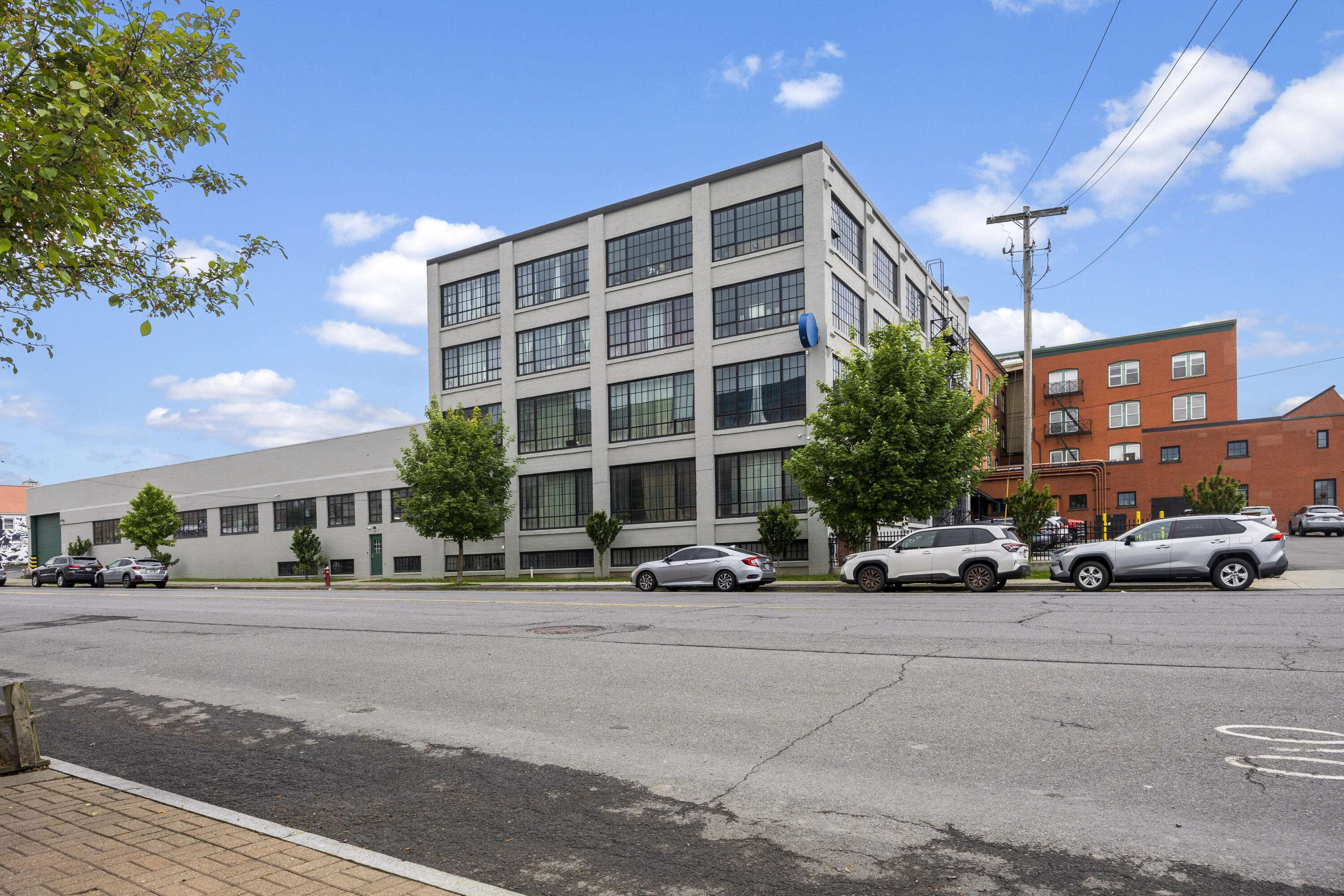 Albany, NY 12207,930 Broadway