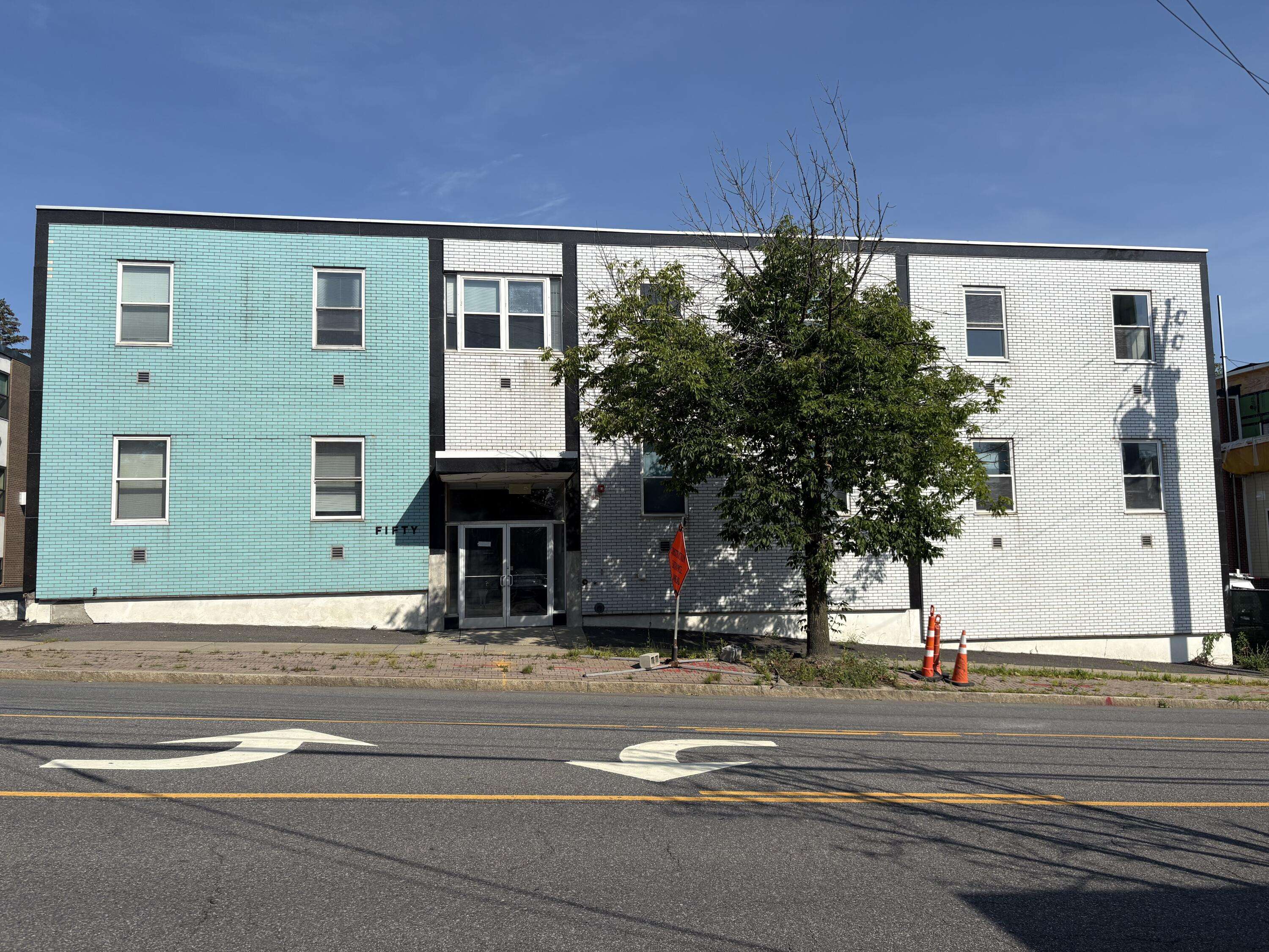 Albany, NY 12206,28 40-50 Colvin AVE