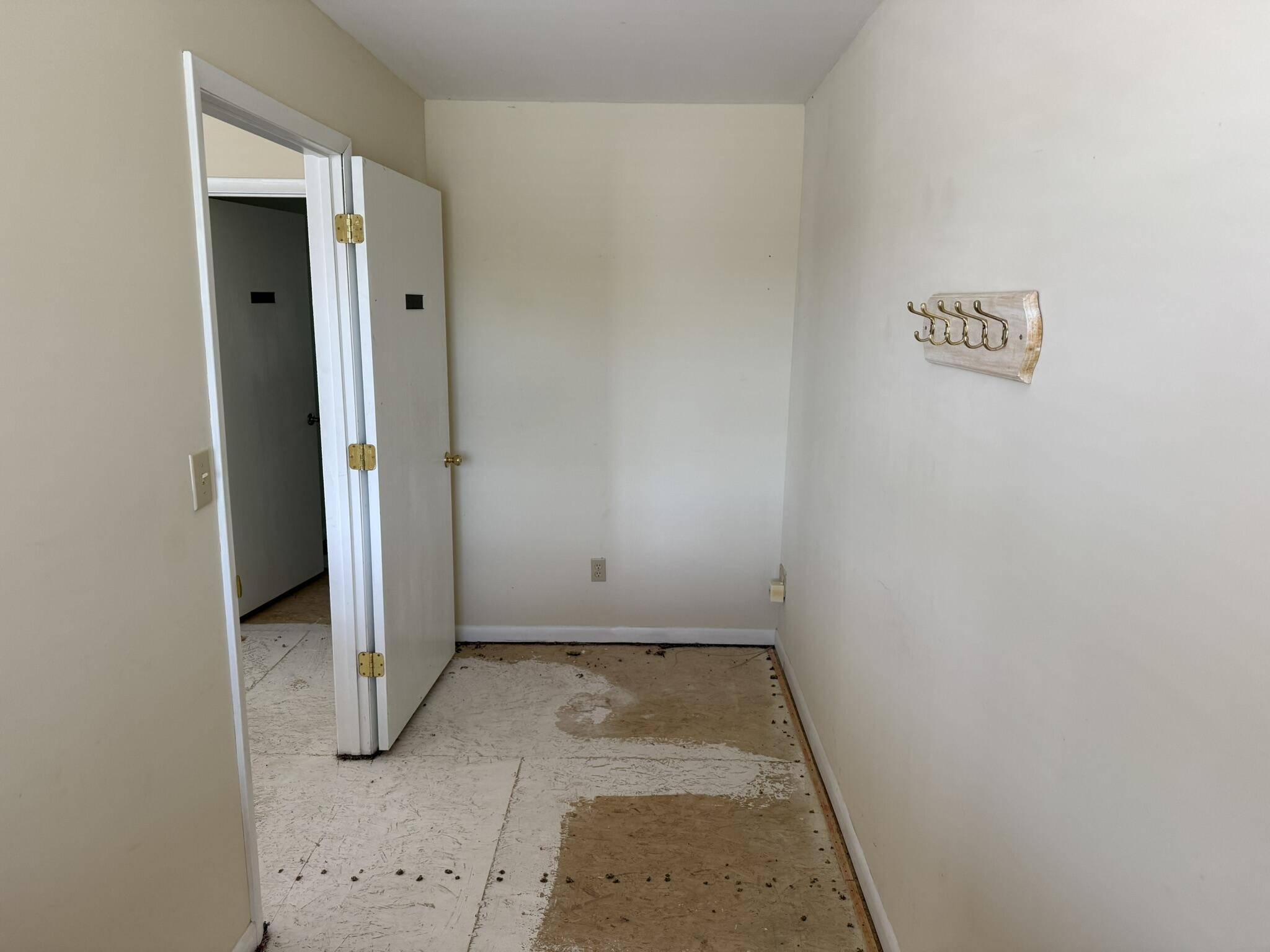 Halfmoon, NY 12065,1406 US-9