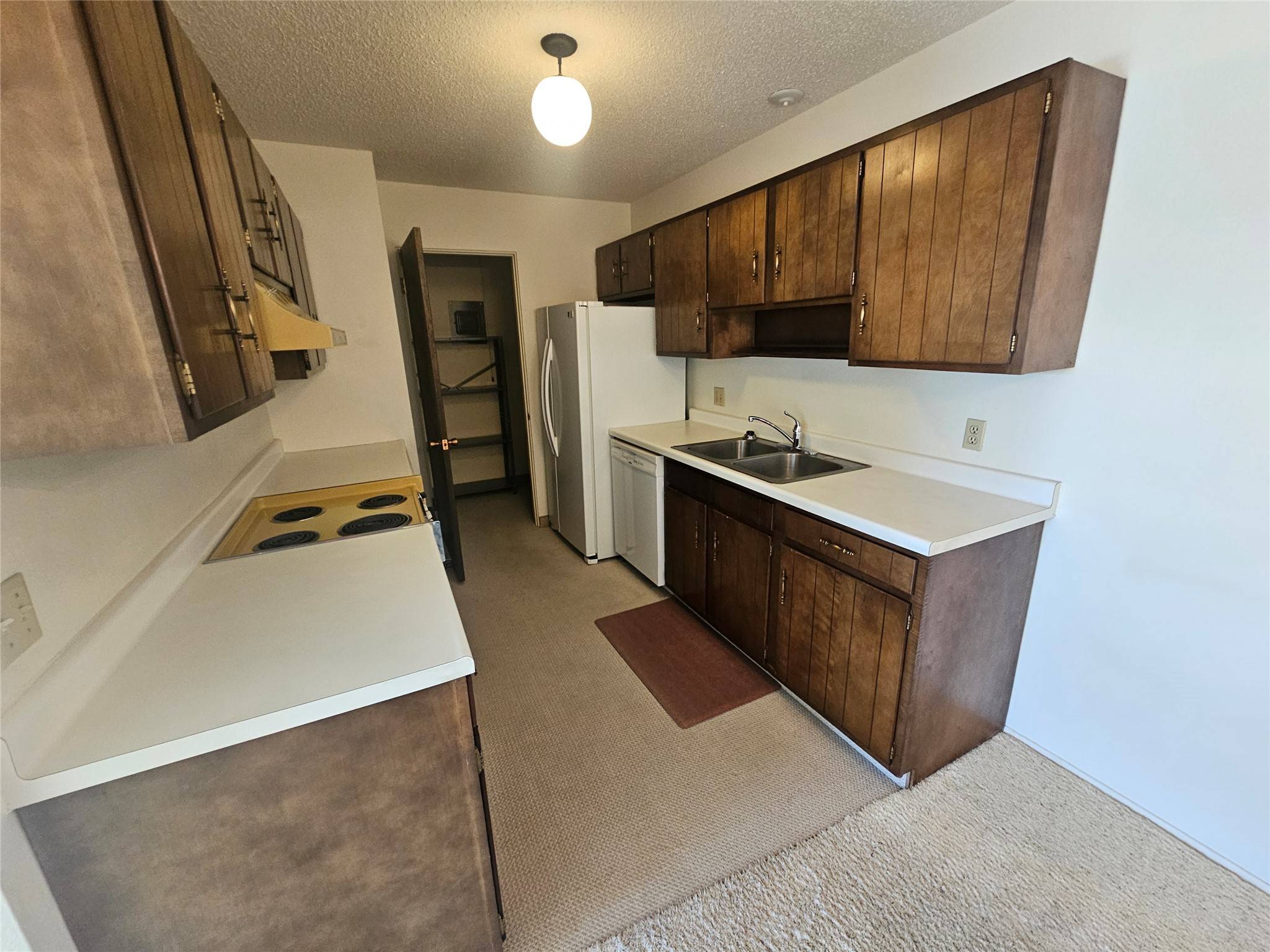 Great Falls, MT 59405,222 13th AVE S #1