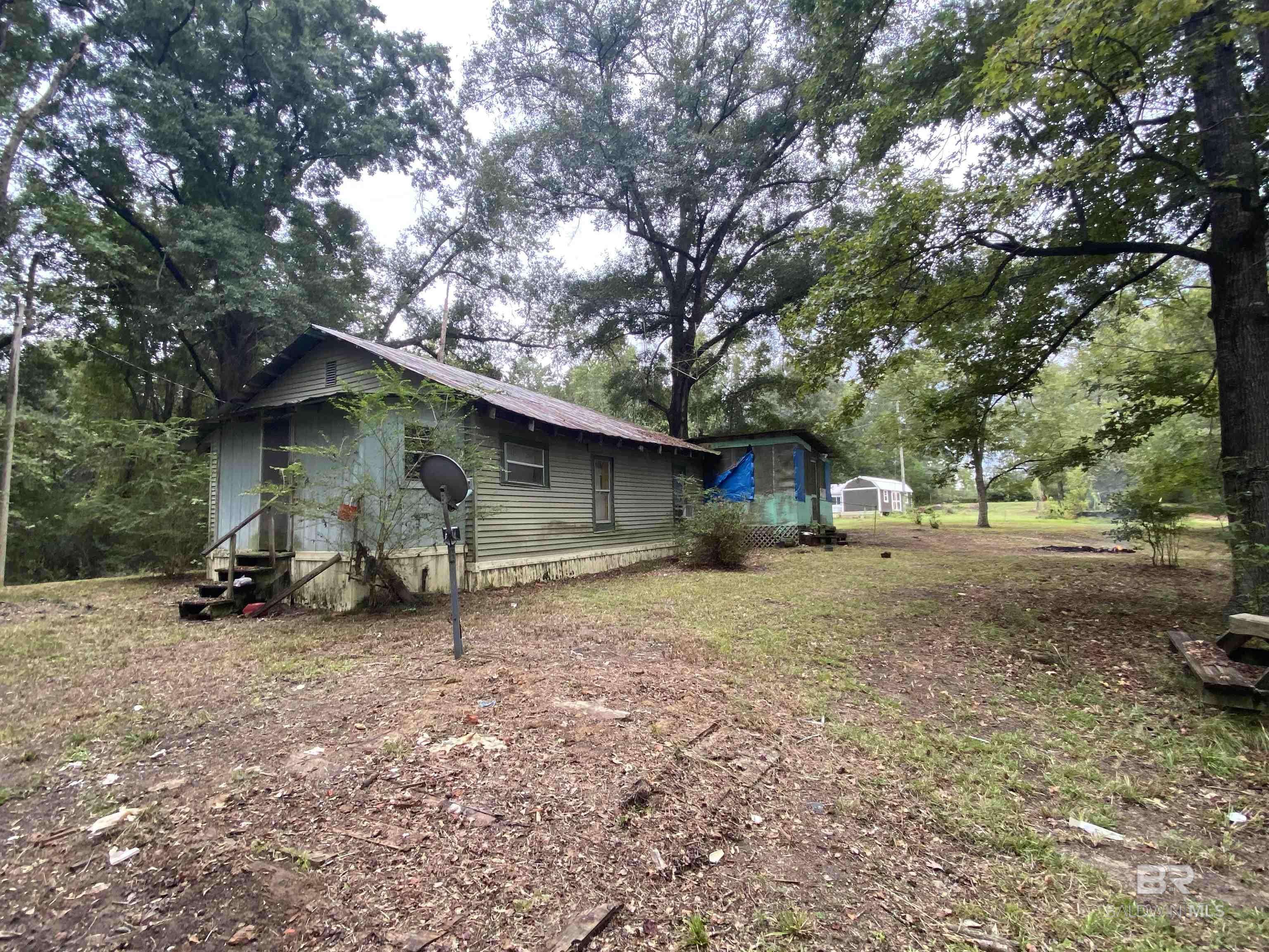 Brewton, AL 36426,96 Russell Lane