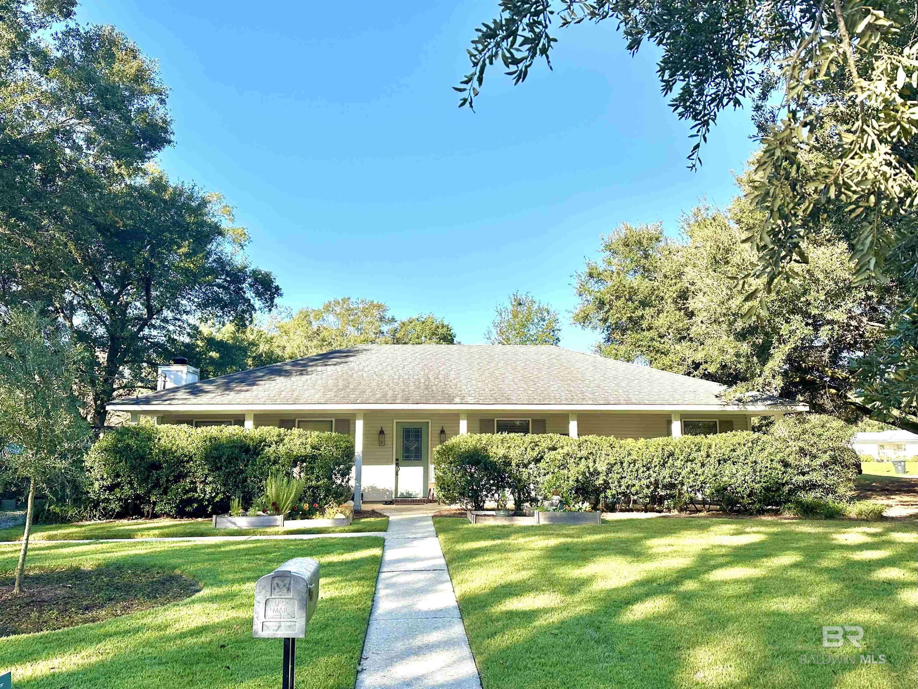 Fairhope, AL 36532,21155 Meadowbrook Drive