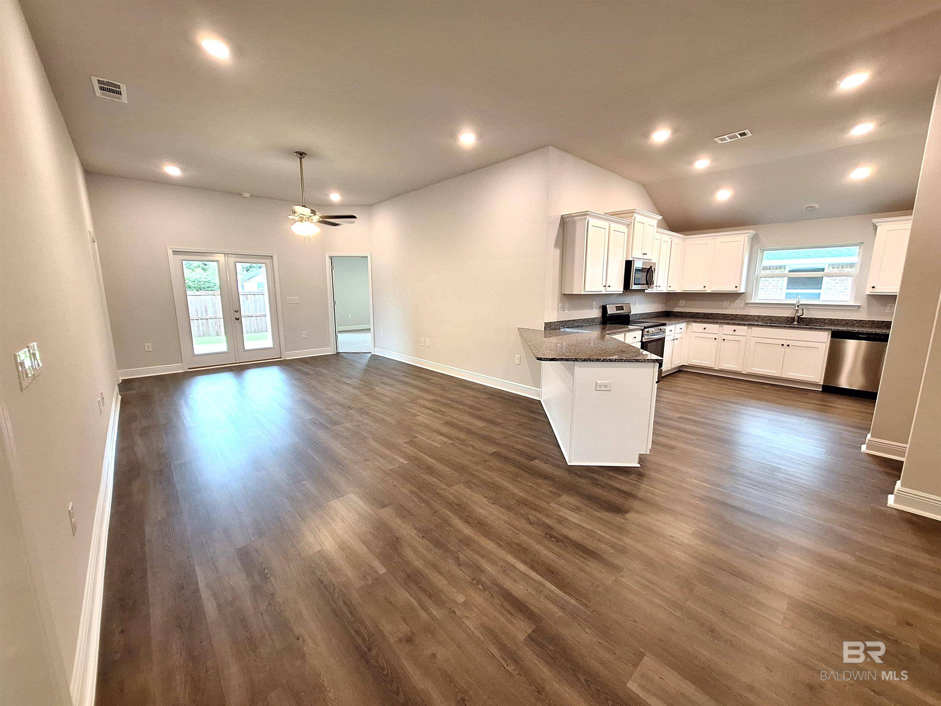Foley, AL 36535,666 Revere Street