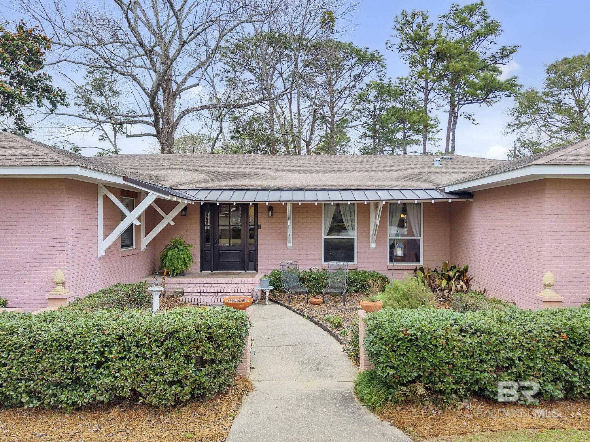 Fairhope, AL 36532,713 Olive Avenue