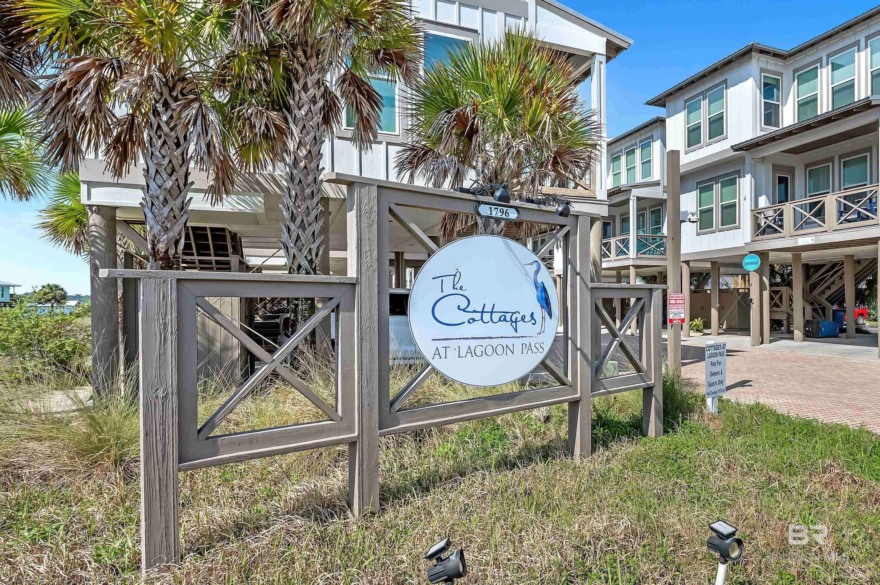 Gulf Shores, AL 36542,1796 W Beach Boulevard #B