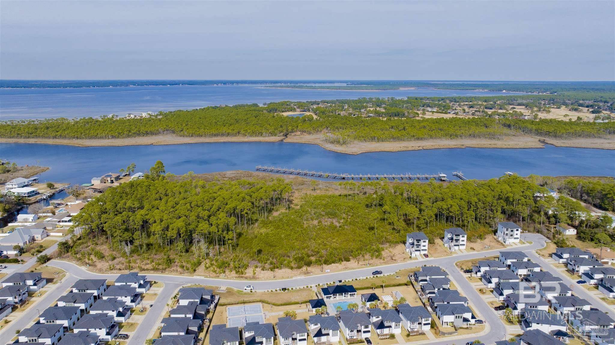 Pensacola, FL 32507,13758 Osprey Drive