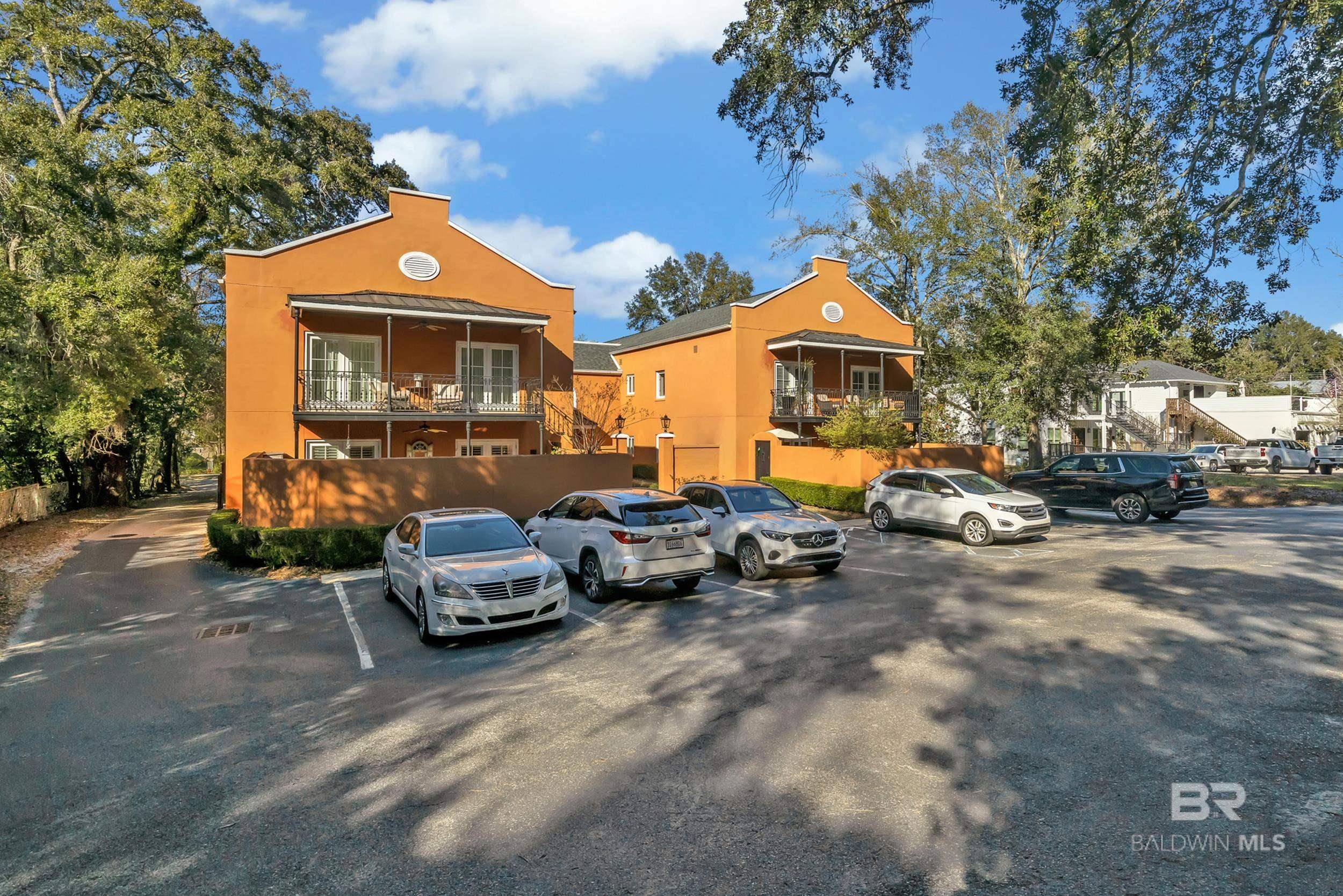 Fairhope, AL 36532,110 Fairhope Avenue #8