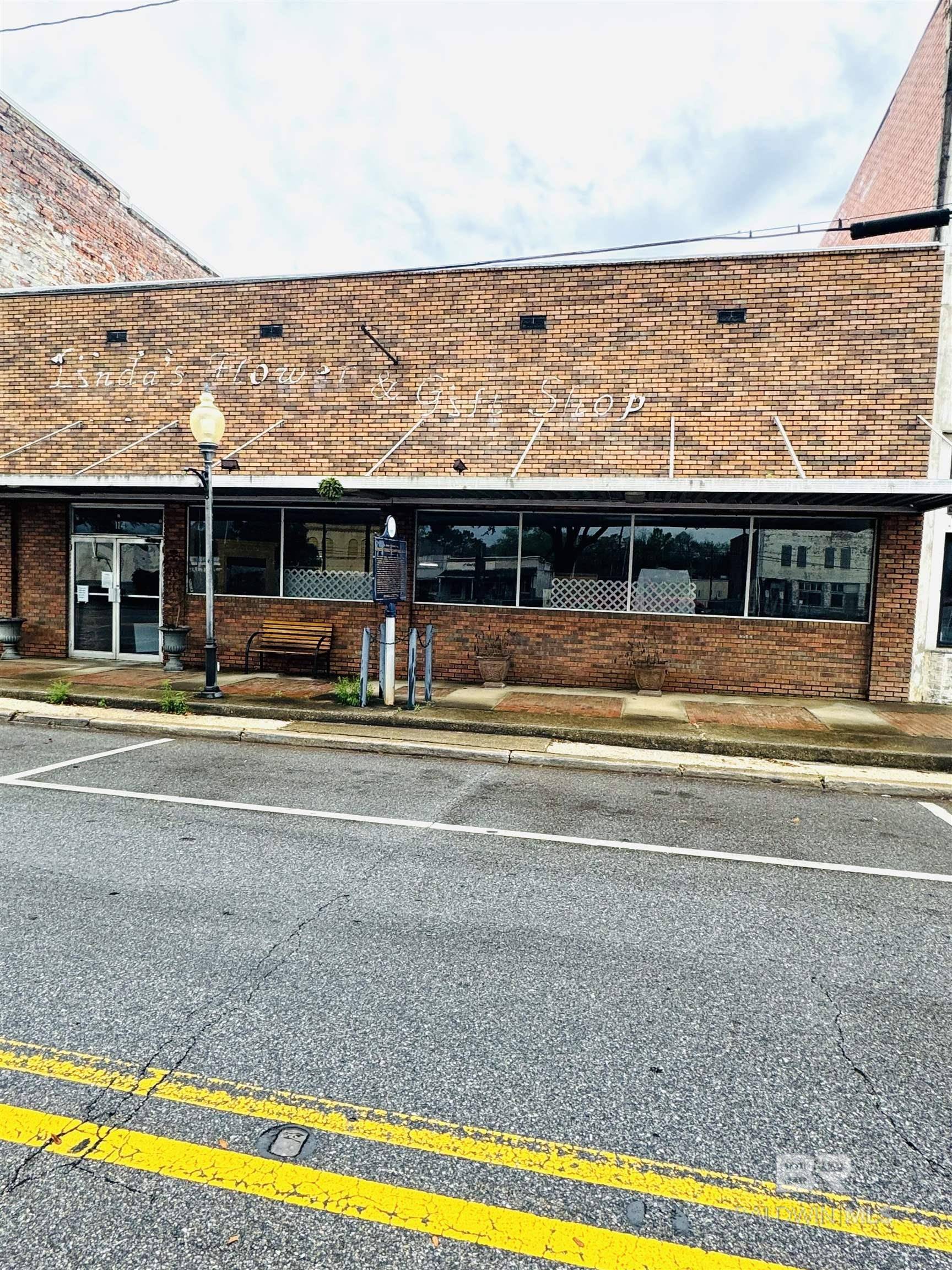 Evergreen, AL 36401,114 Front Street
