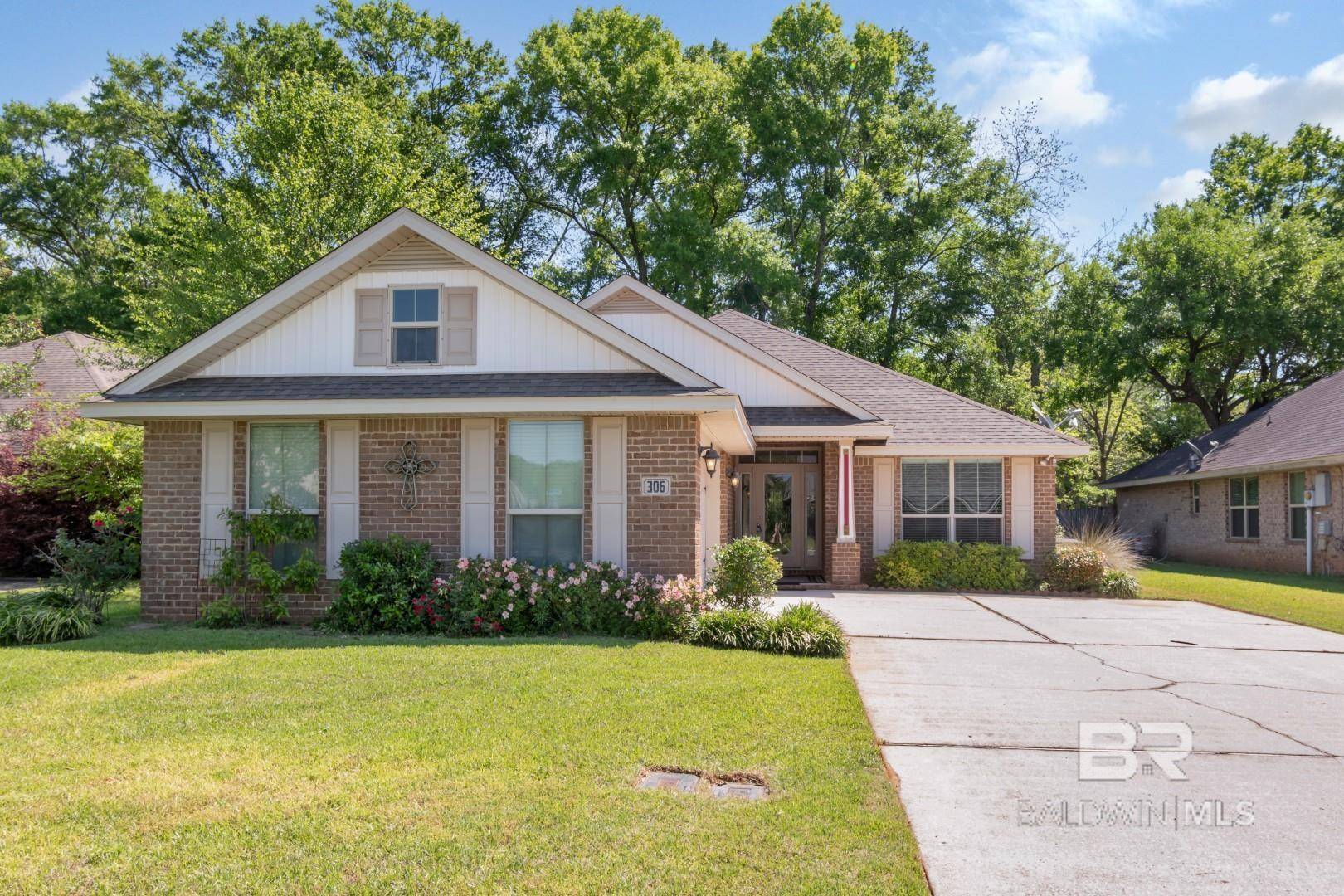 Fairhope, AL 36532,306 Blackfriars Street