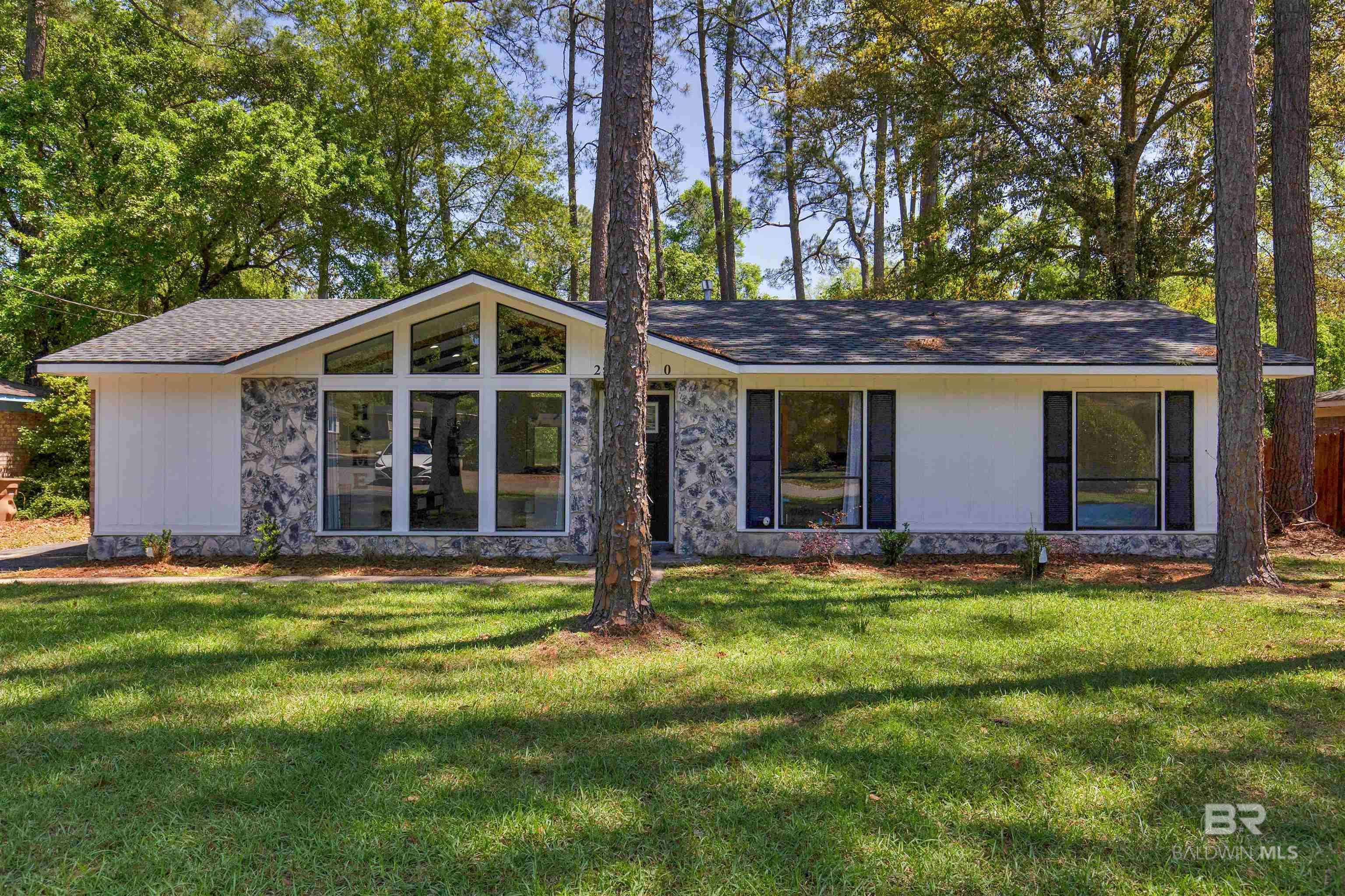 Mobile, AL 36618,2020 Holleman Drive