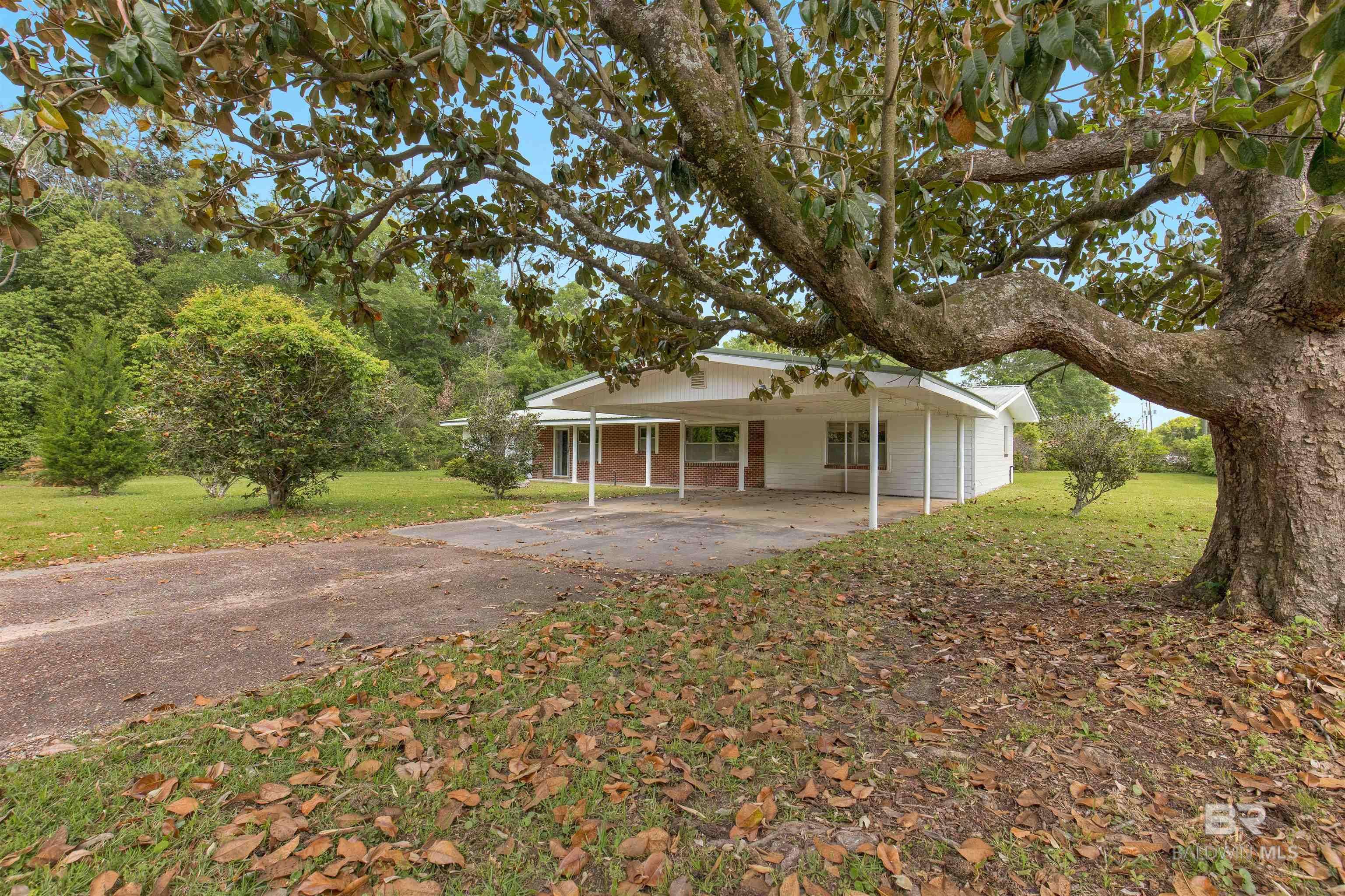 Foley, AL 36535,300 W Pedigo Avenue