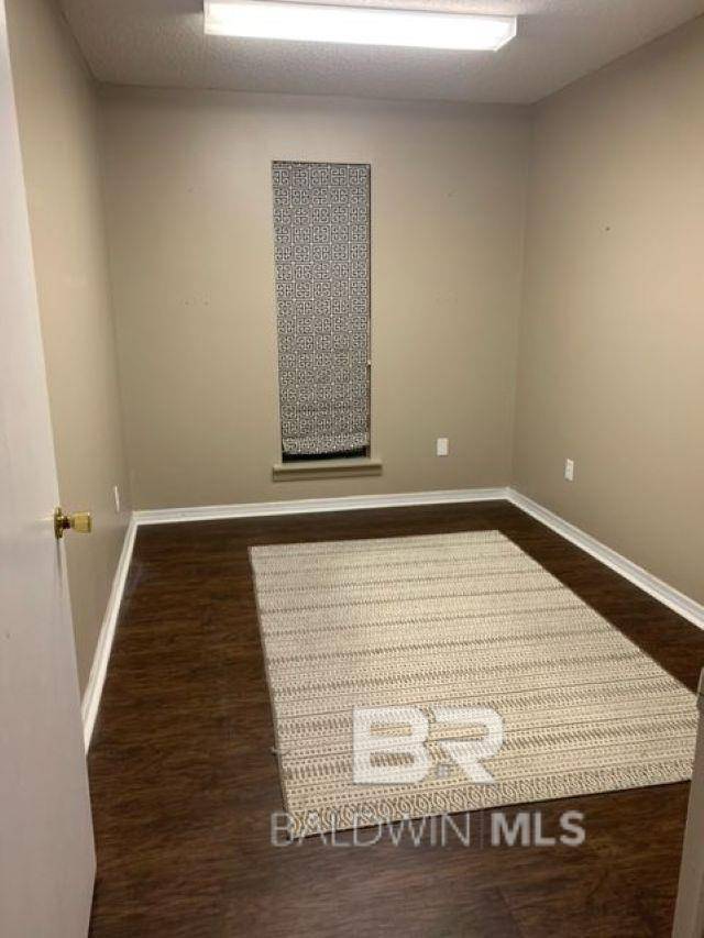 Gulf Shores, AL 36542,2033 W 1st Street