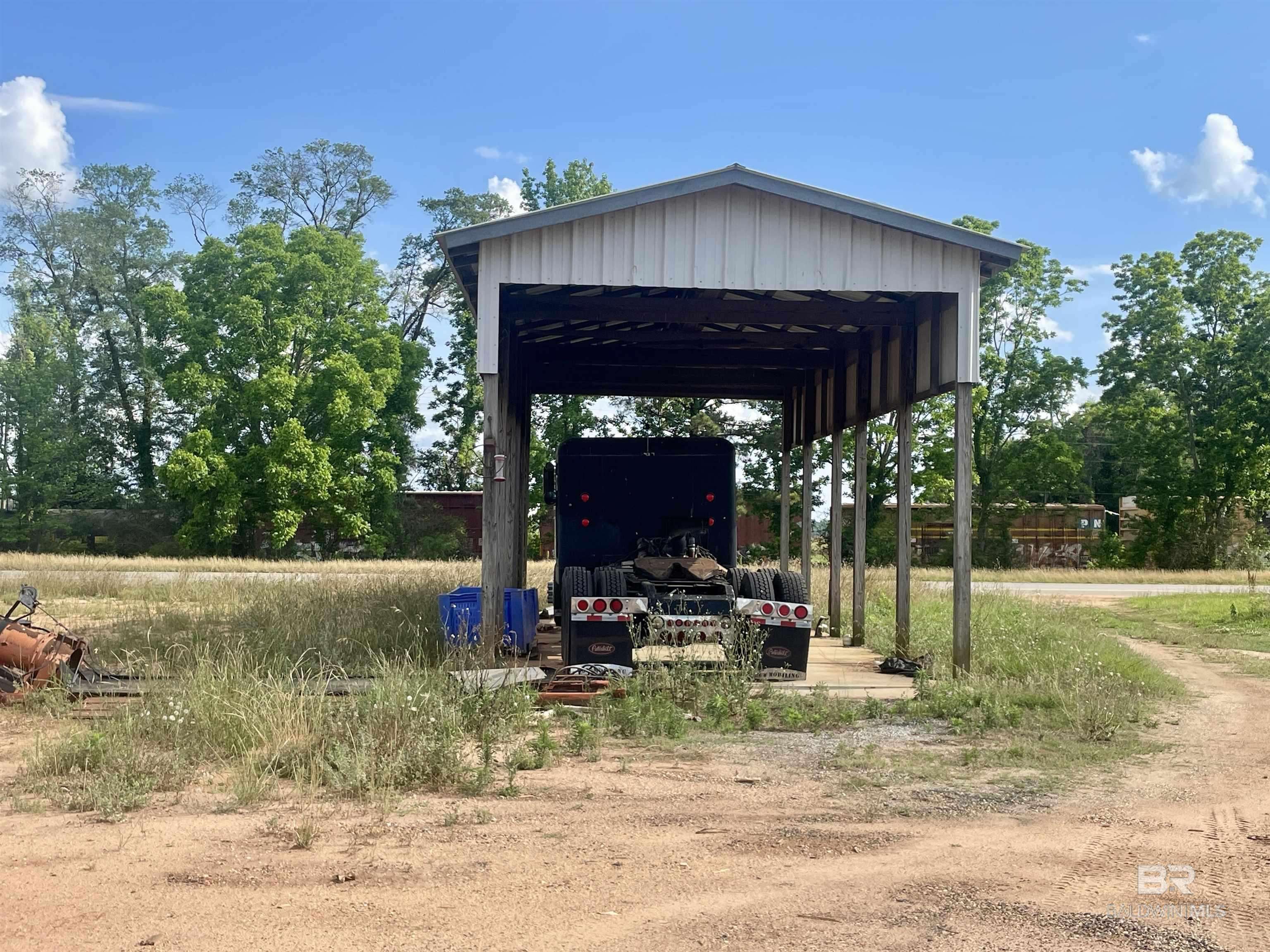 Atmore, AL 36502,15761 Highway 31