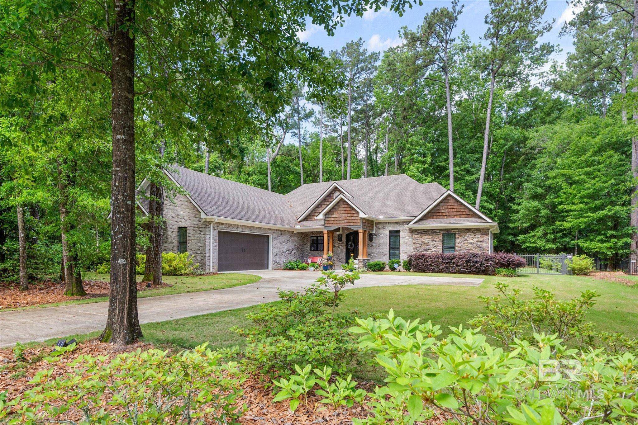 Mobile, AL 36693,3250 RIVIERE DU CHIEN Road
