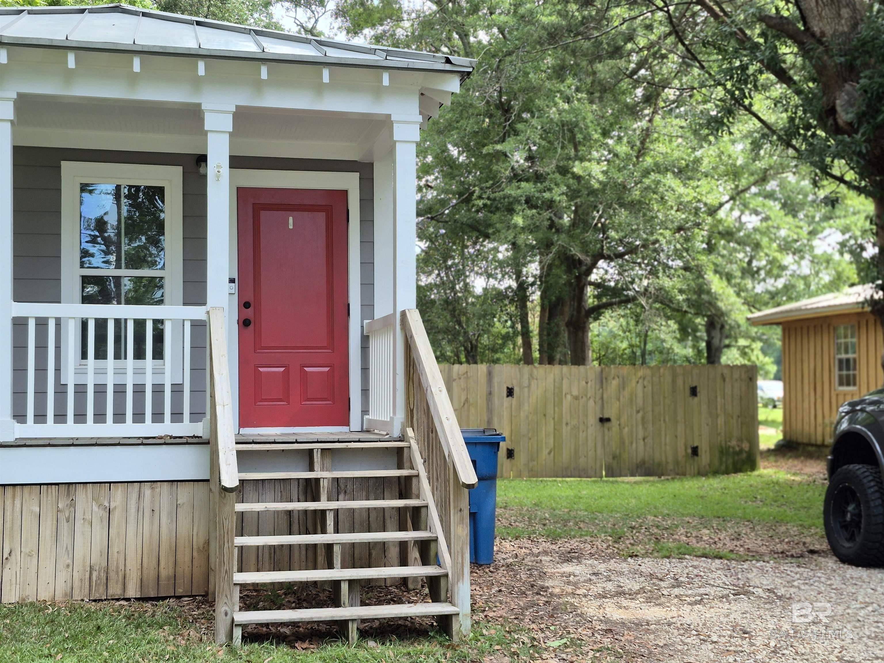 Elberta, AL 36530,24681 Olive Street