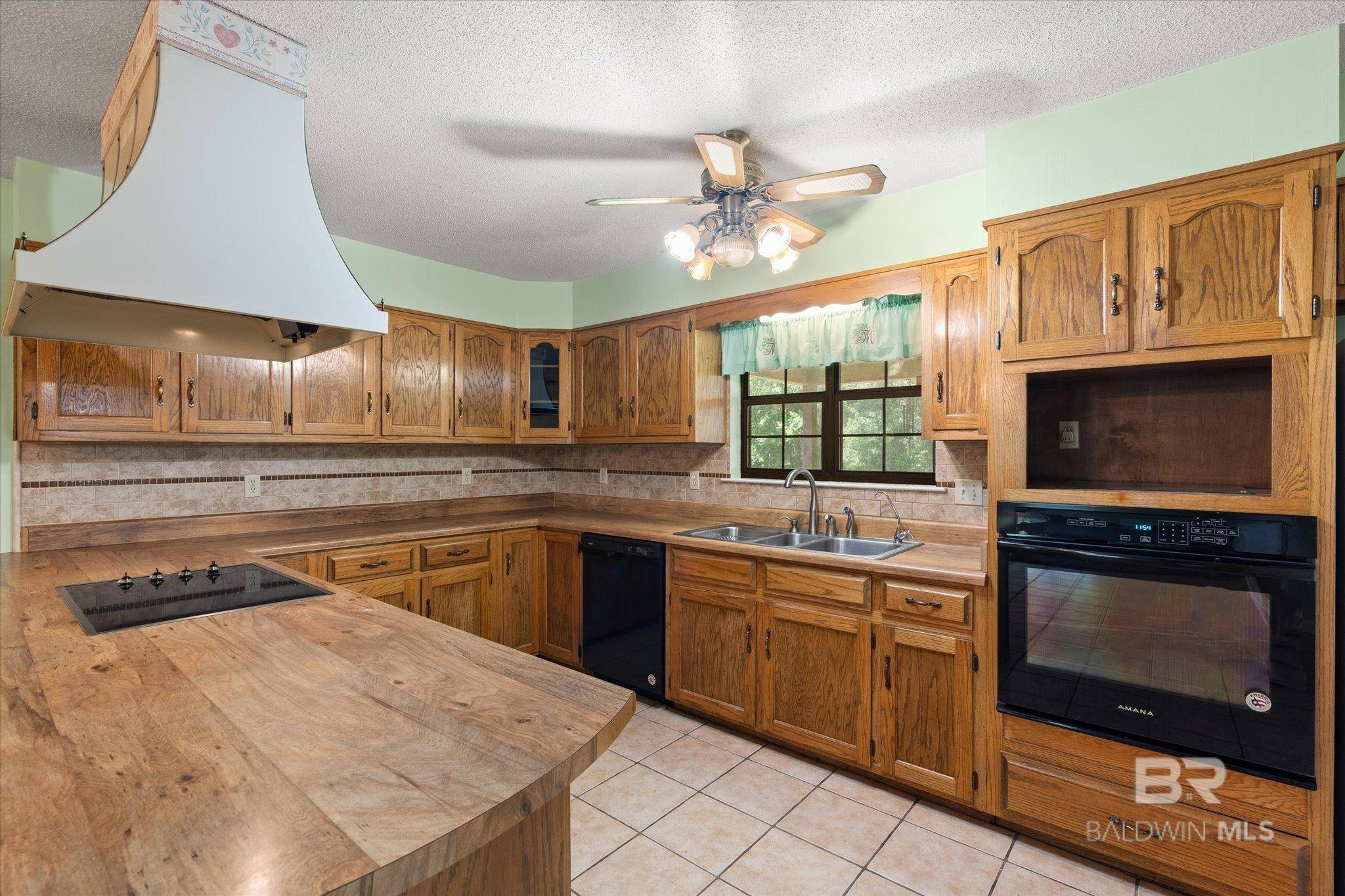 Axis, AL 36505,10853 Hall Drive