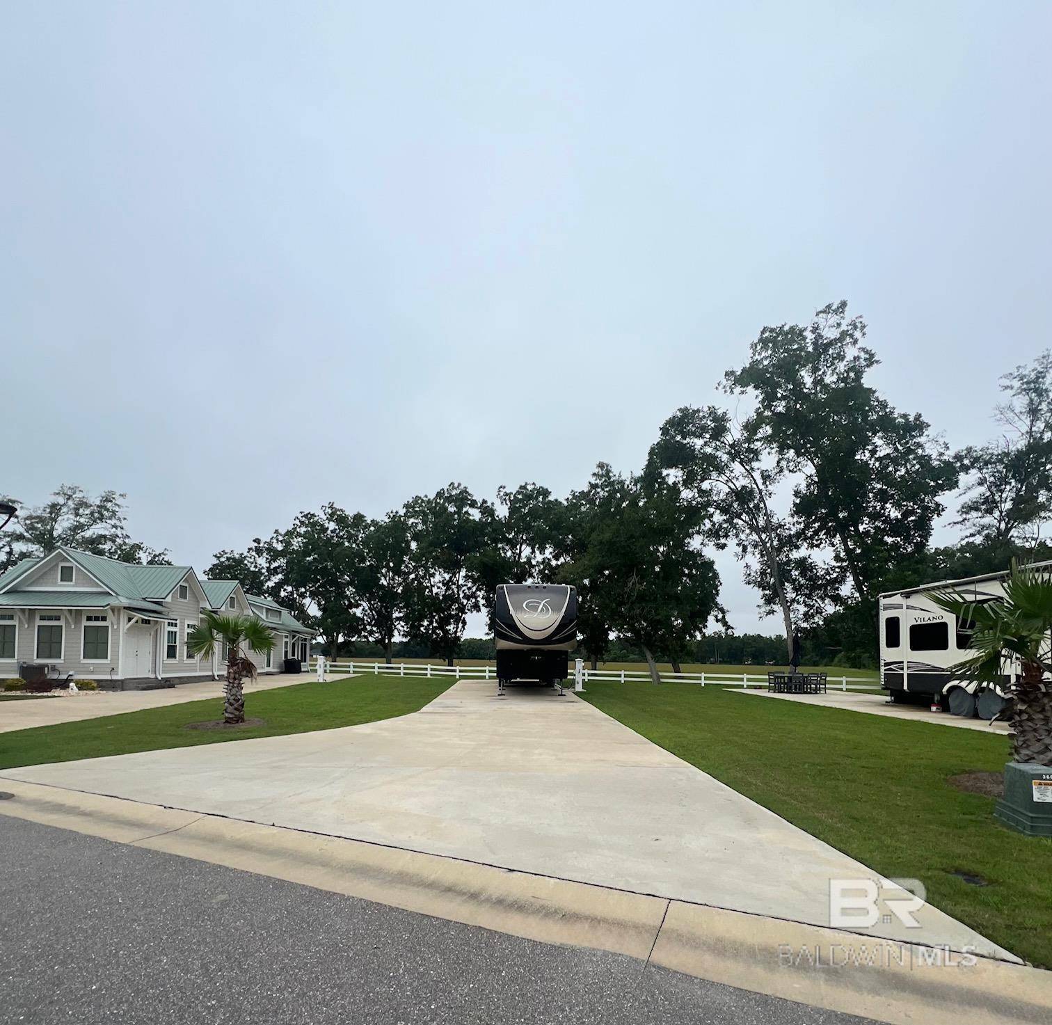 Elberta, AL 36530,12435 Gateway Drive
